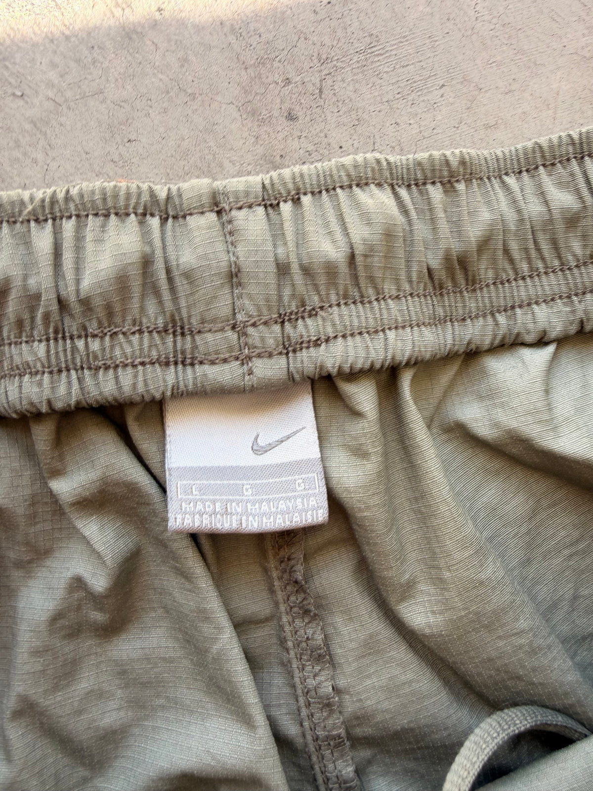 Nike y2k green track pants - L