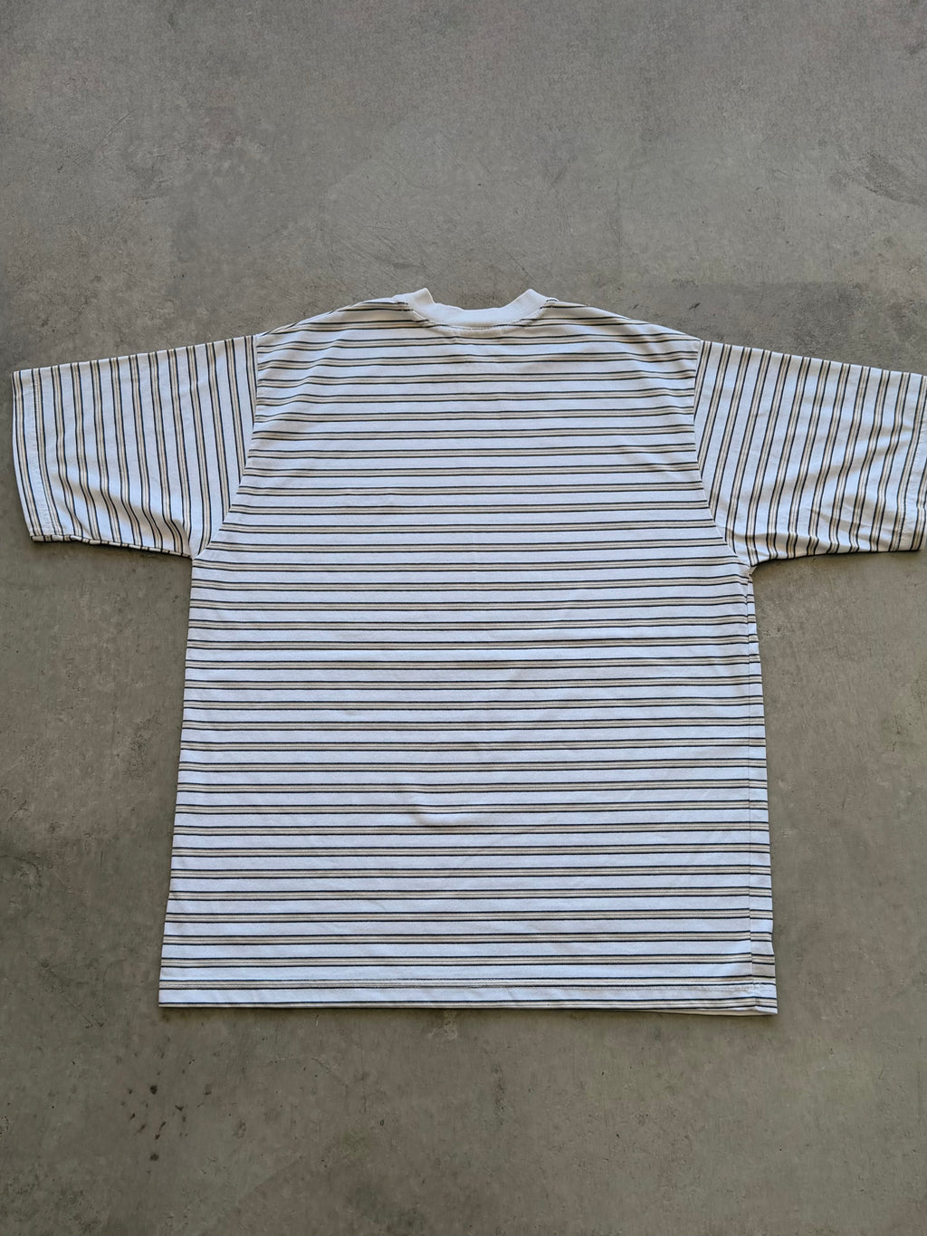 Billabong striped tee - L