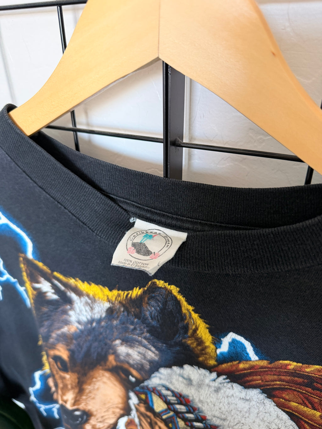 USA Thunder Native American and Wolf tee - L