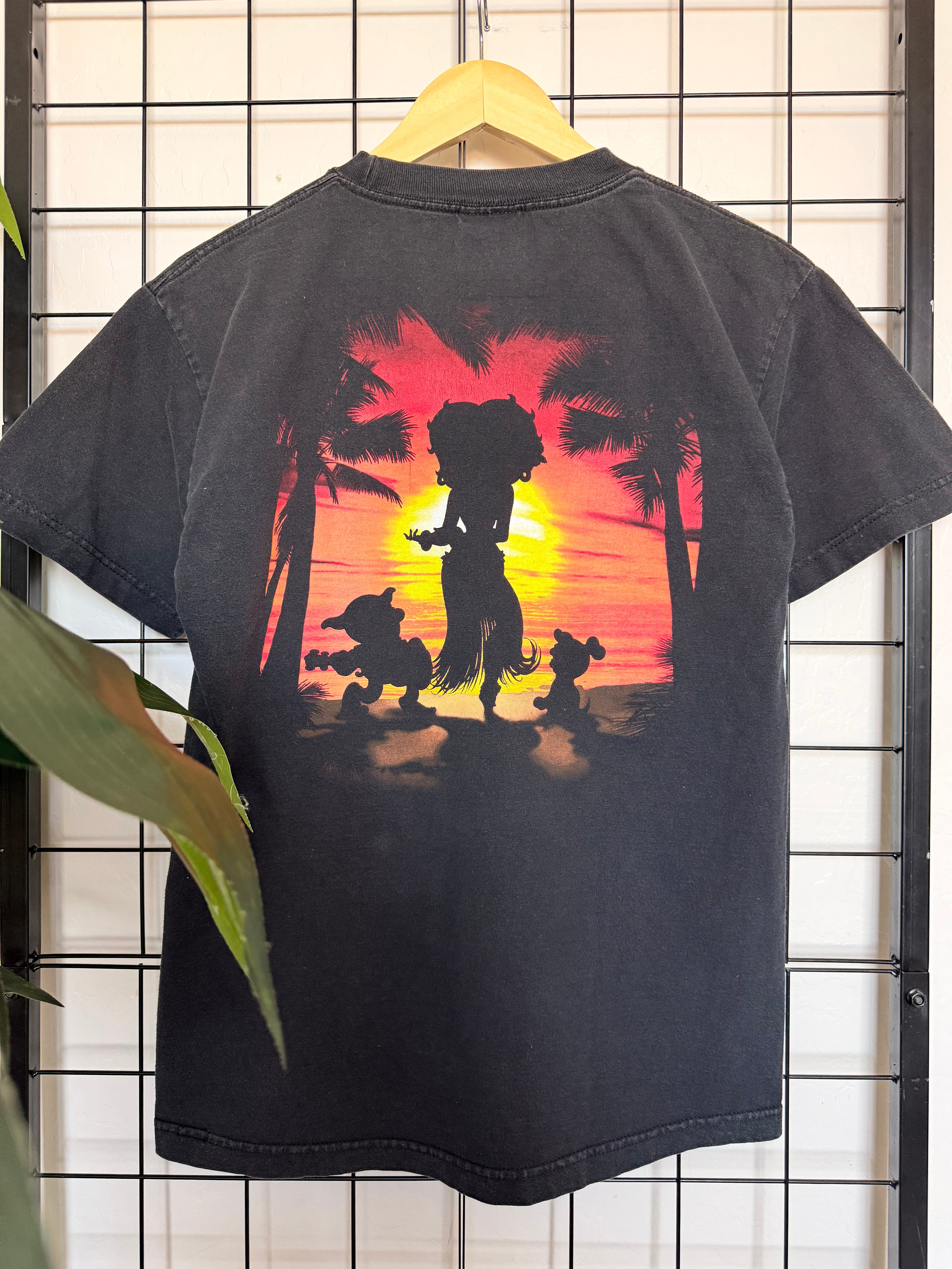 2002 Betty Boop Hawaii black tee - M