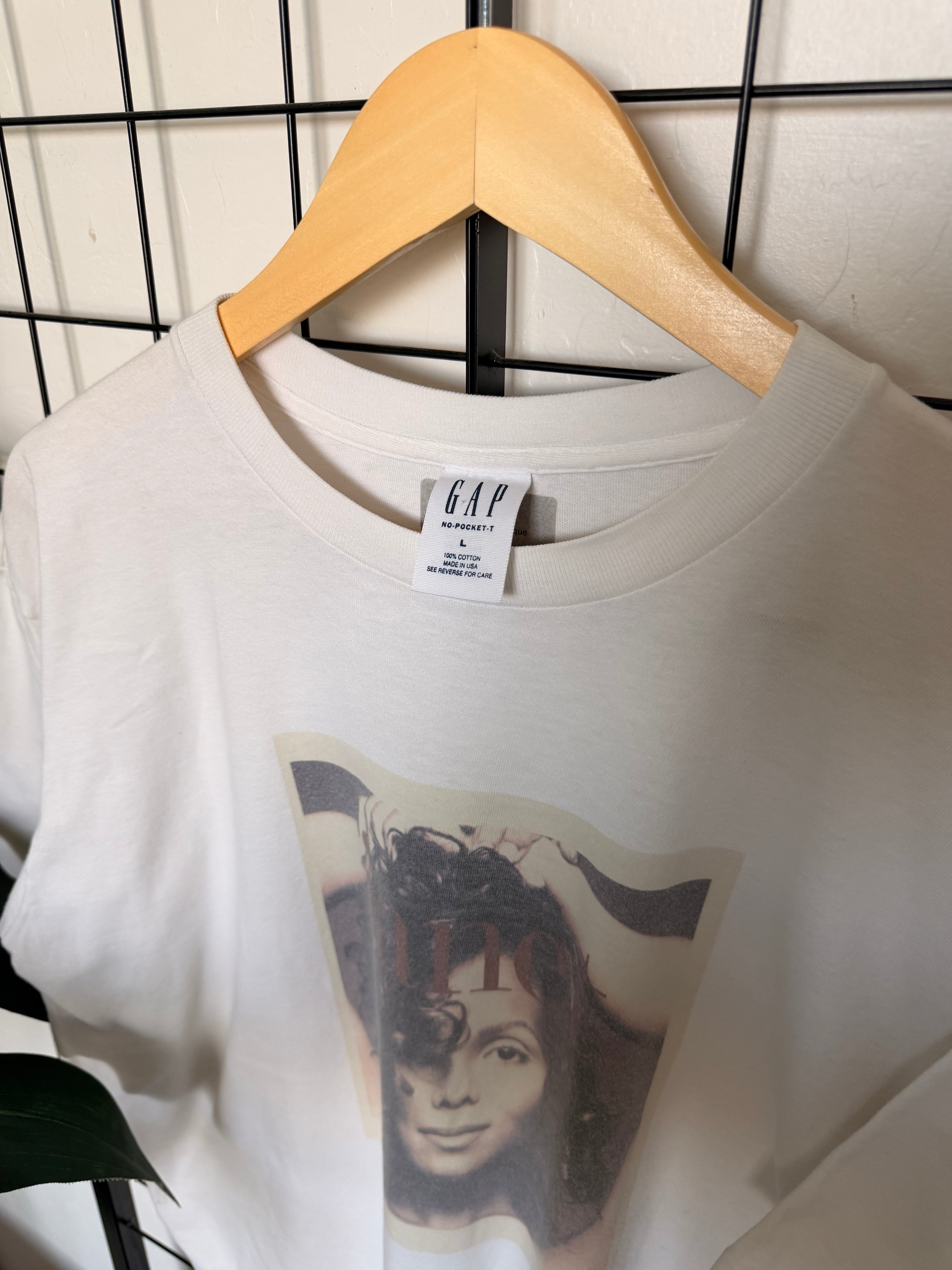 Gap Janet Jackson Romanesque tee - L