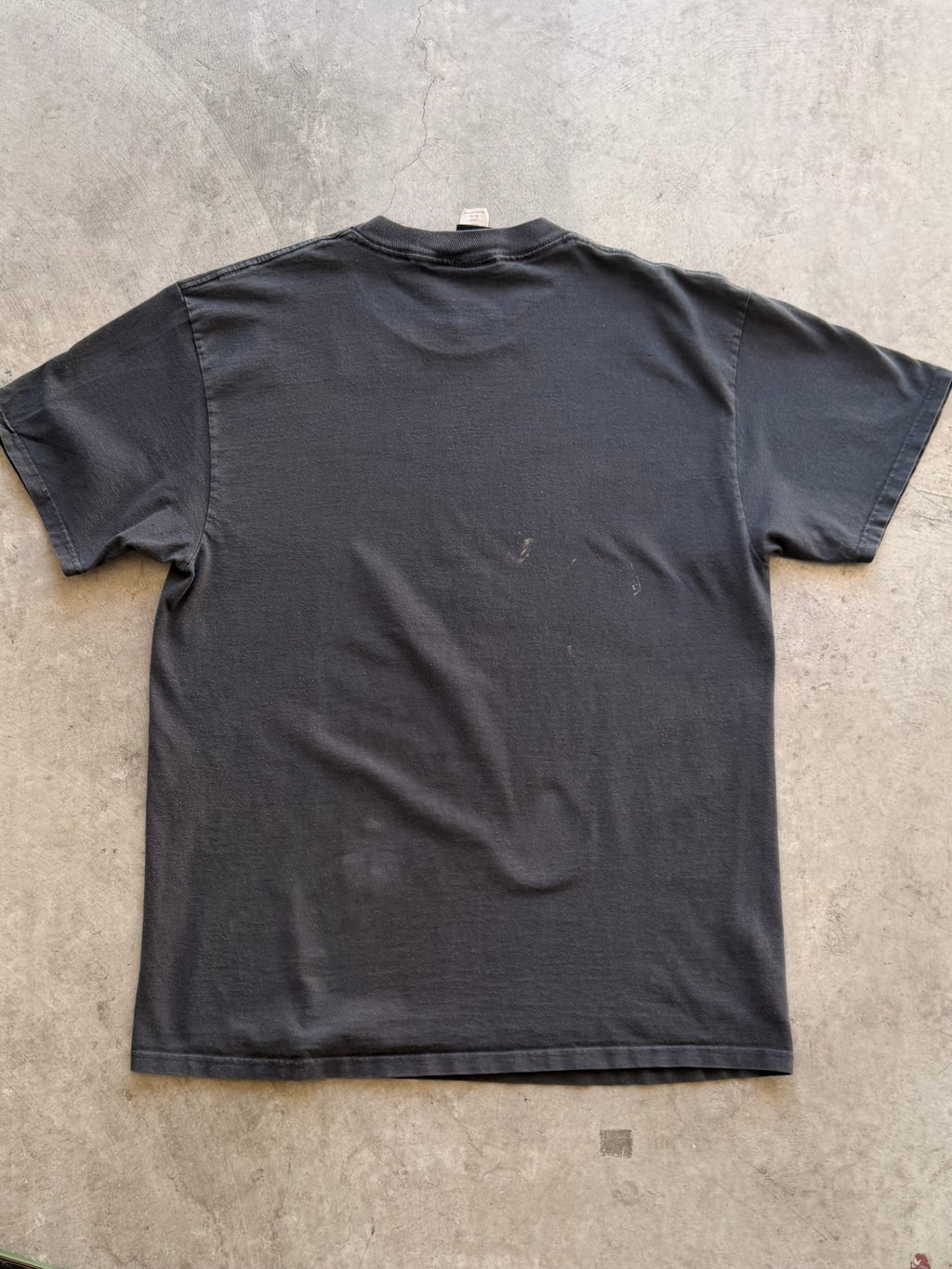 Independent black tee - L