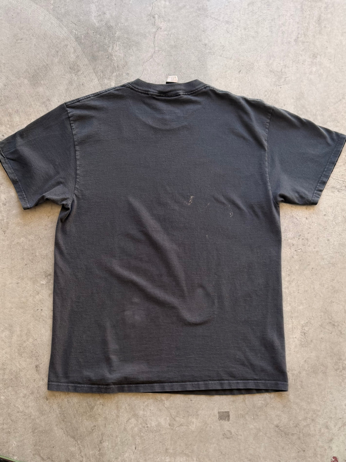 Independent black tee - L