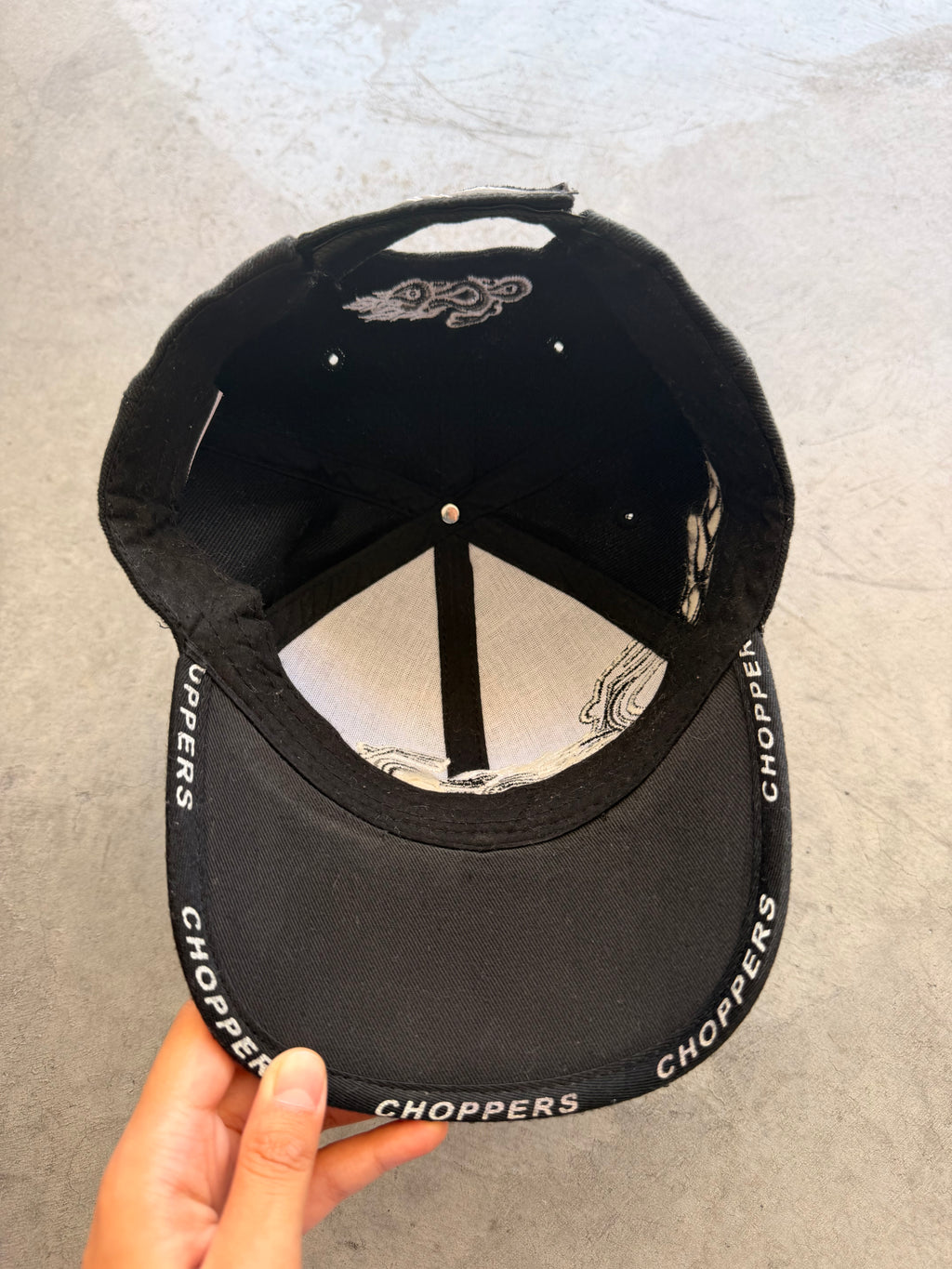 Choppers black and white hat