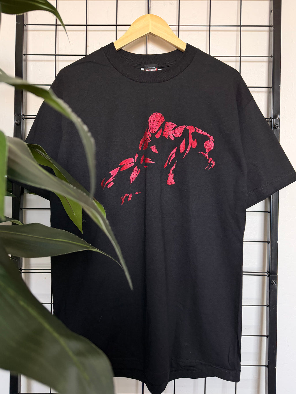 Spider-Man metallic logo black tee - L