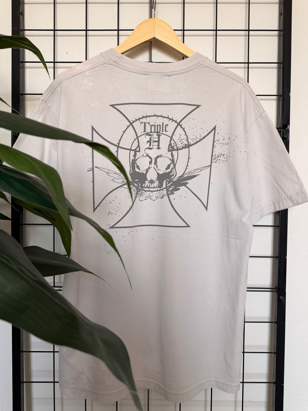 Triple H WWE AOP tee - L