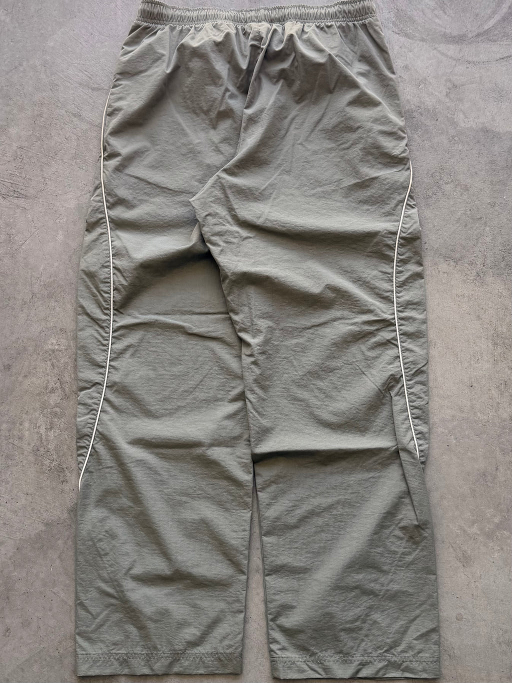 Nike y2k green track pants - L