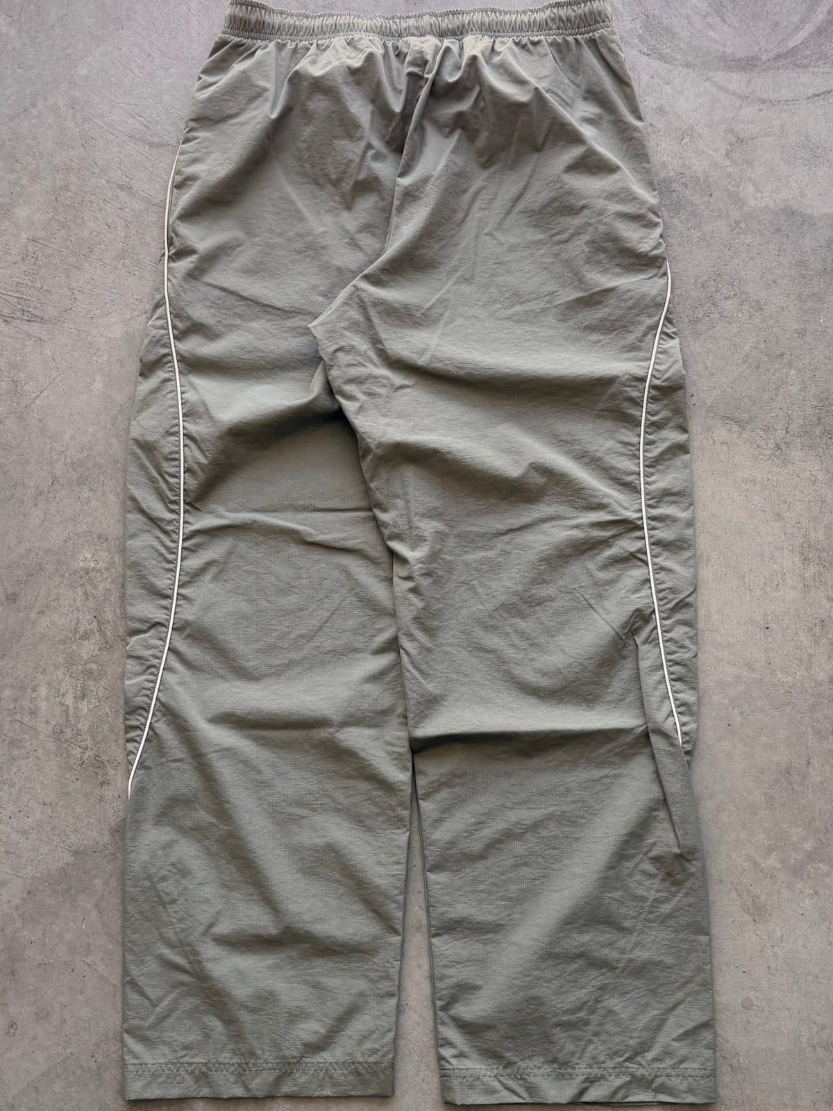 Nike y2k green track pants - L