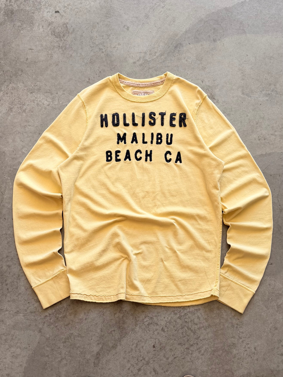 Hollister yellow long sleeve - M
