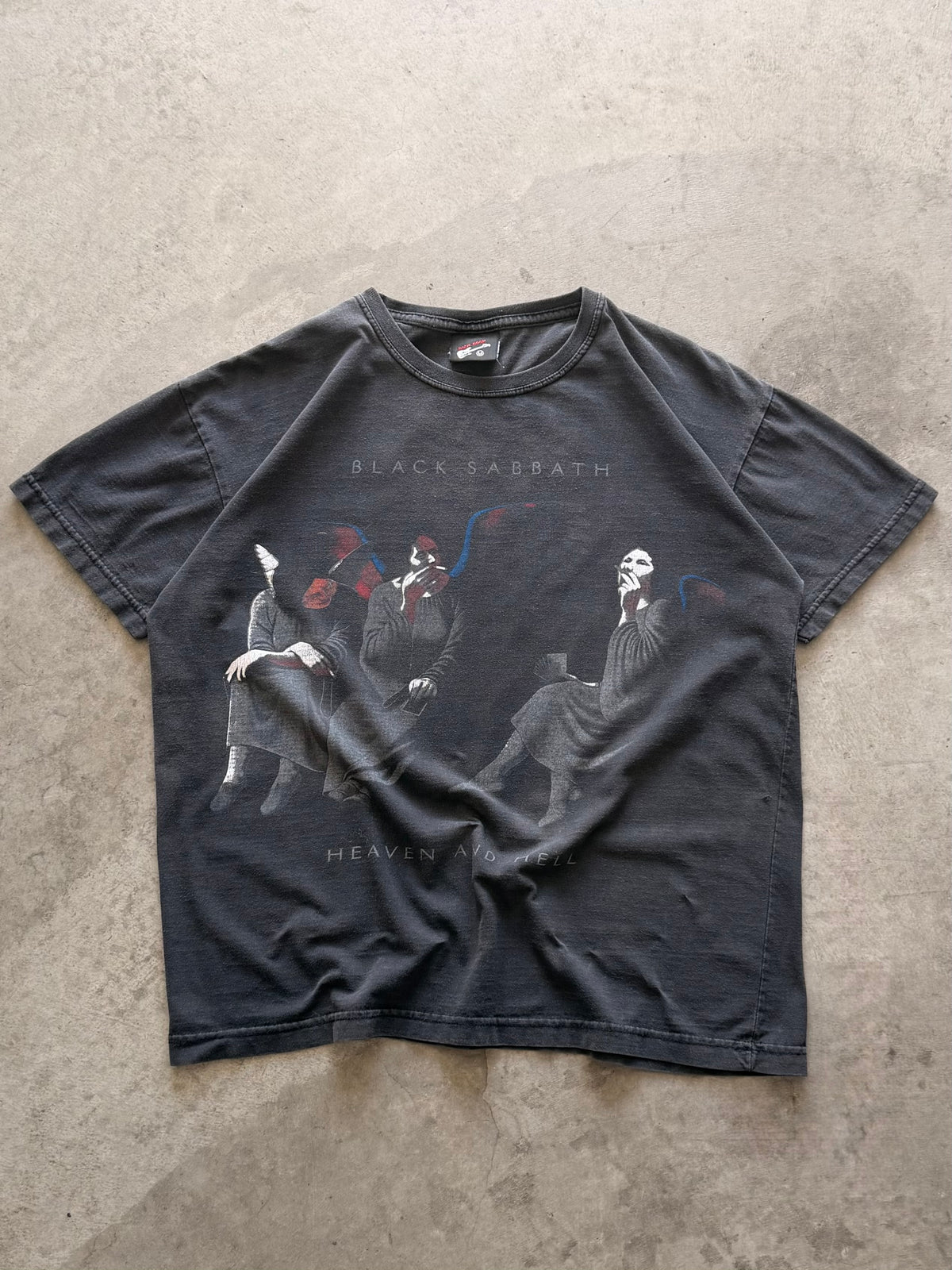 Black Sabbath Heaven n Hell tee - M