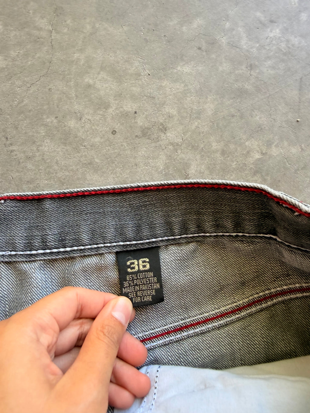 Coogi Y2K grey jorts Sz 35