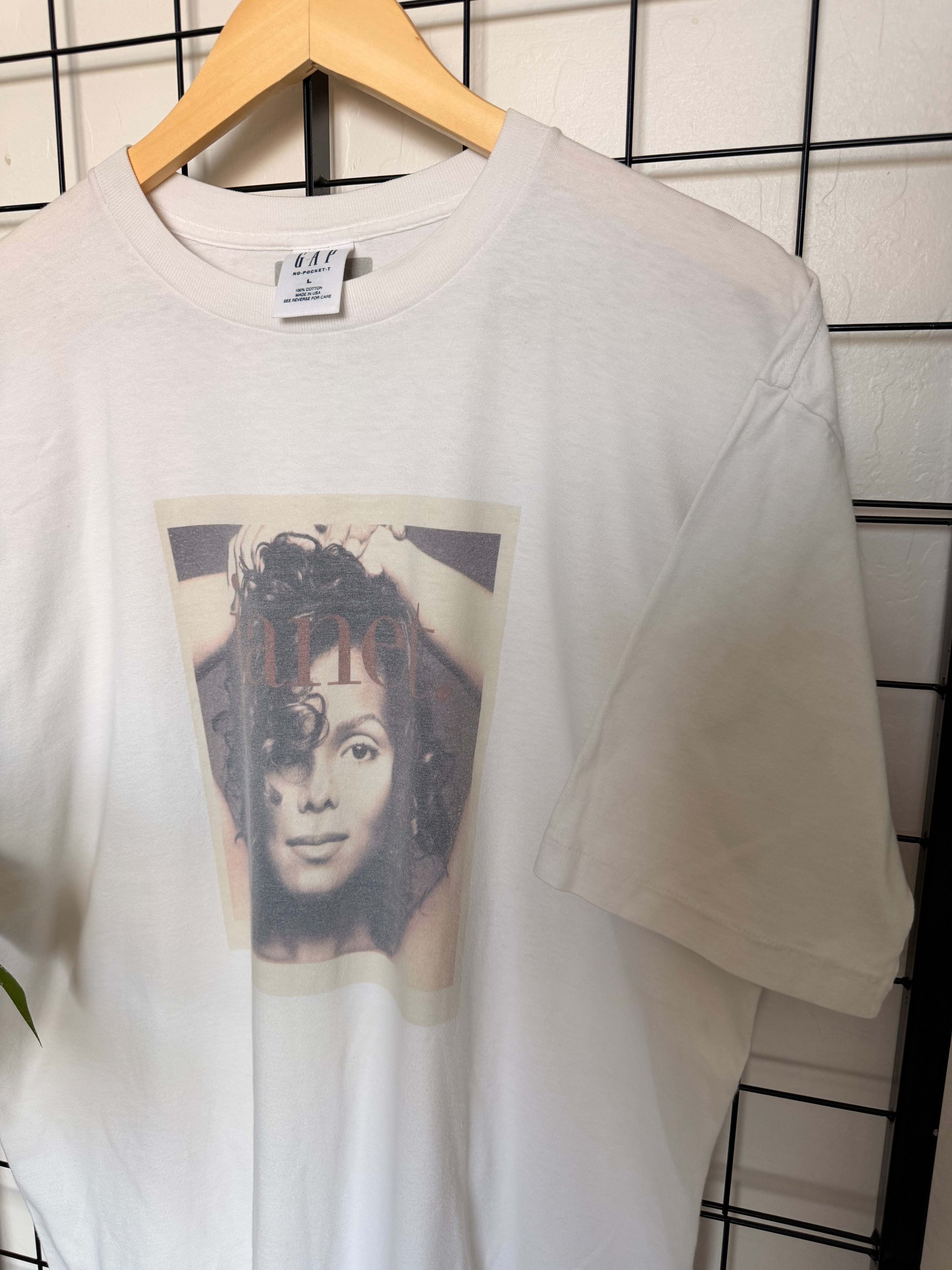 Gap Janet Jackson Romanesque tee - L