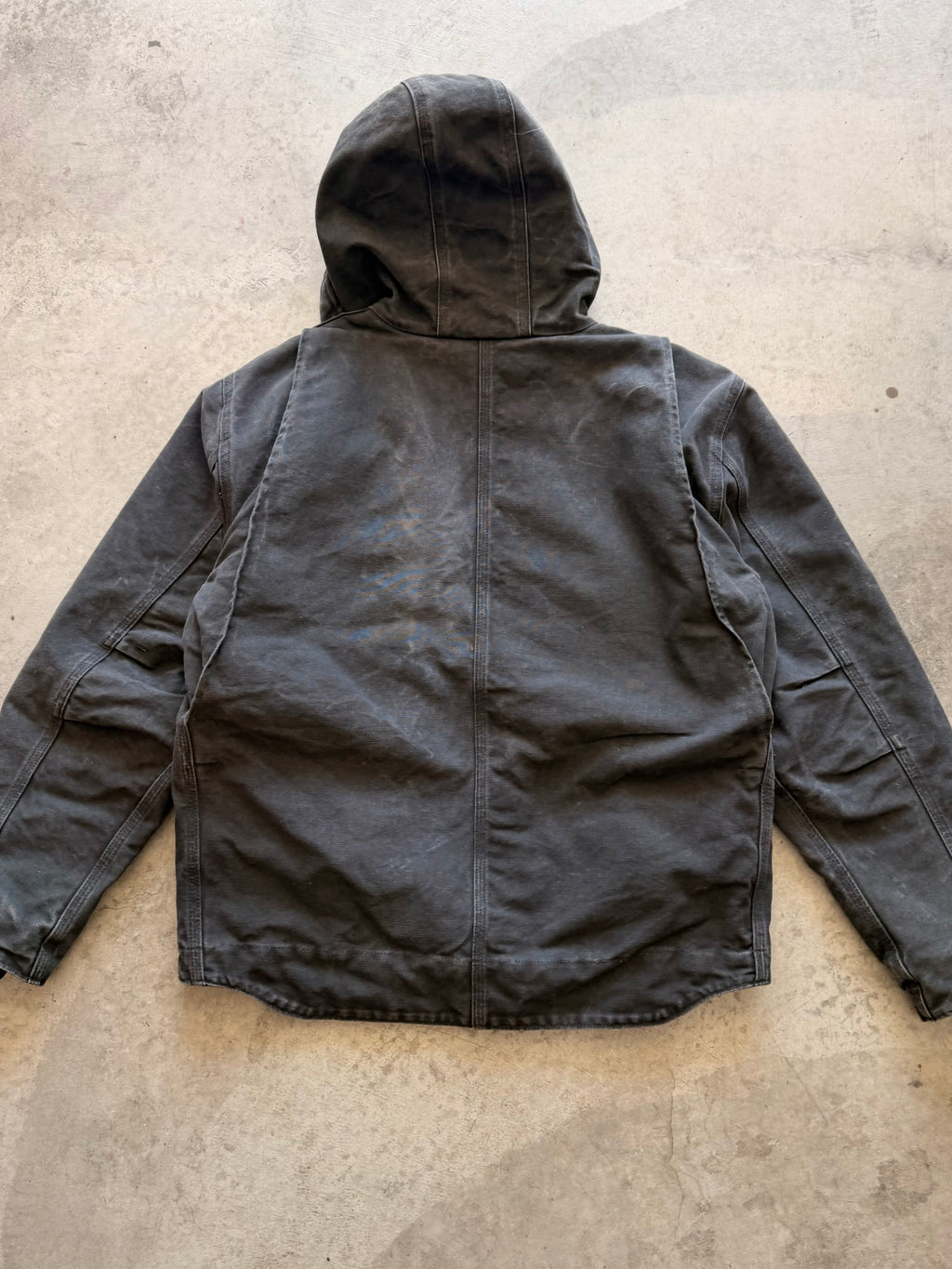 J141 black Carhartt jacket - L