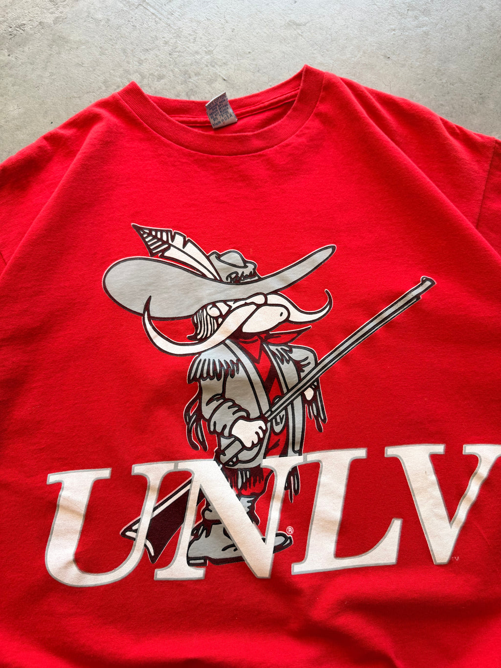 90s UNLV red tee - L
