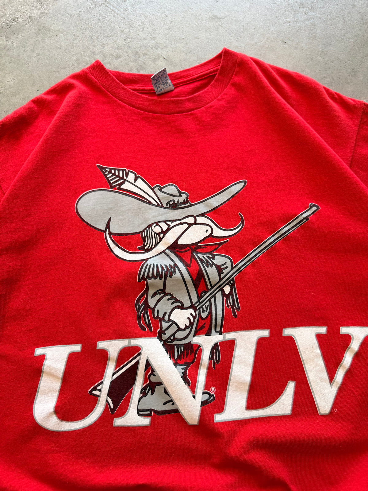 90s UNLV red tee - L