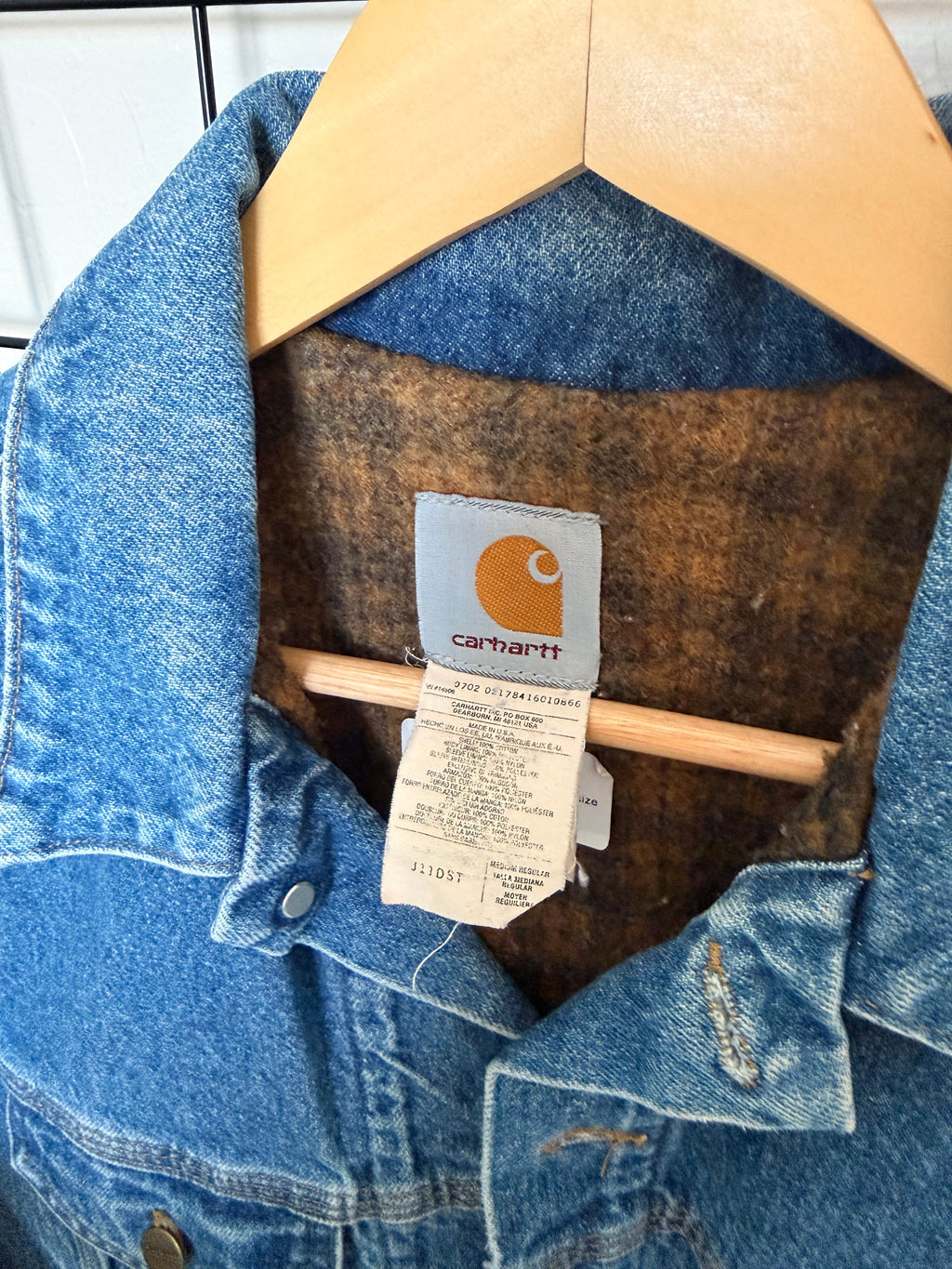 2002 denim Carhartt blanket lined jacket - M