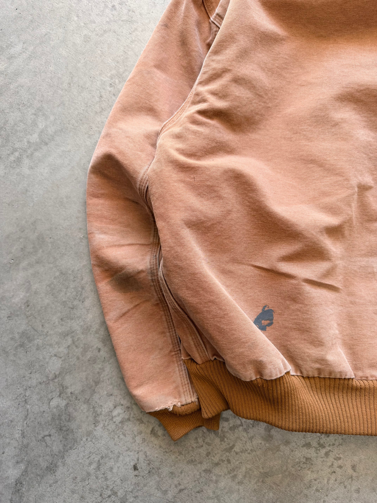 Tan distressed carhartt hooded jacket - L