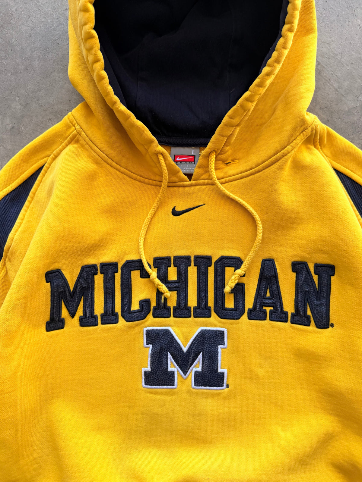 Vintage Nike Michigan hoodie - L