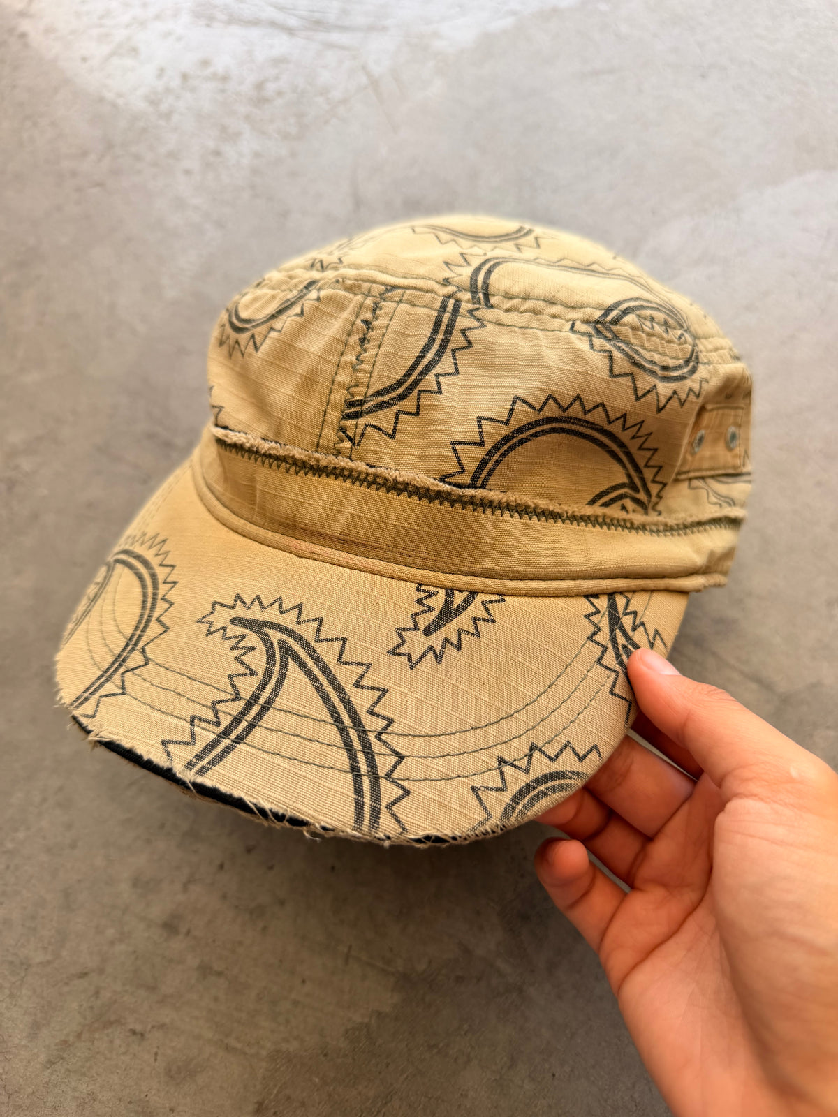 Stussy paisley hat