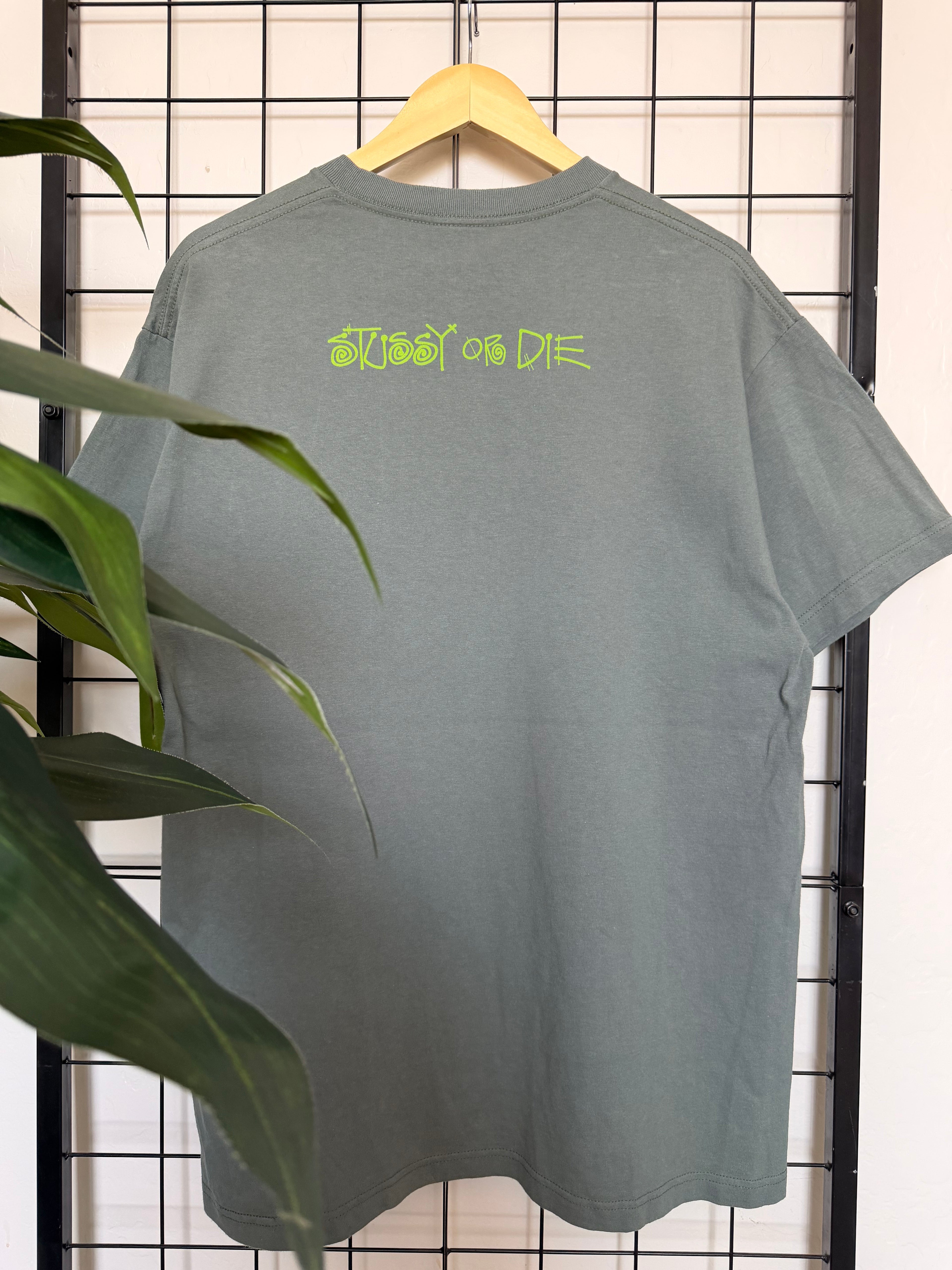 Stussy X Huf upside down skull tee - XL
