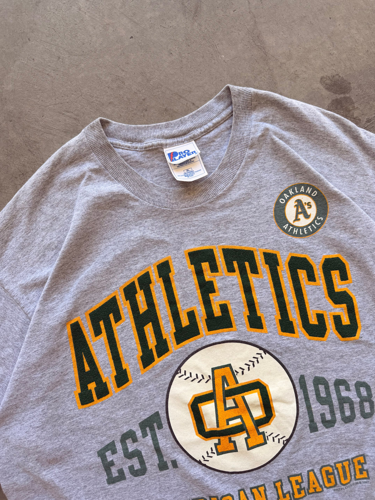 1997 Athletics Pro Player tee - XL