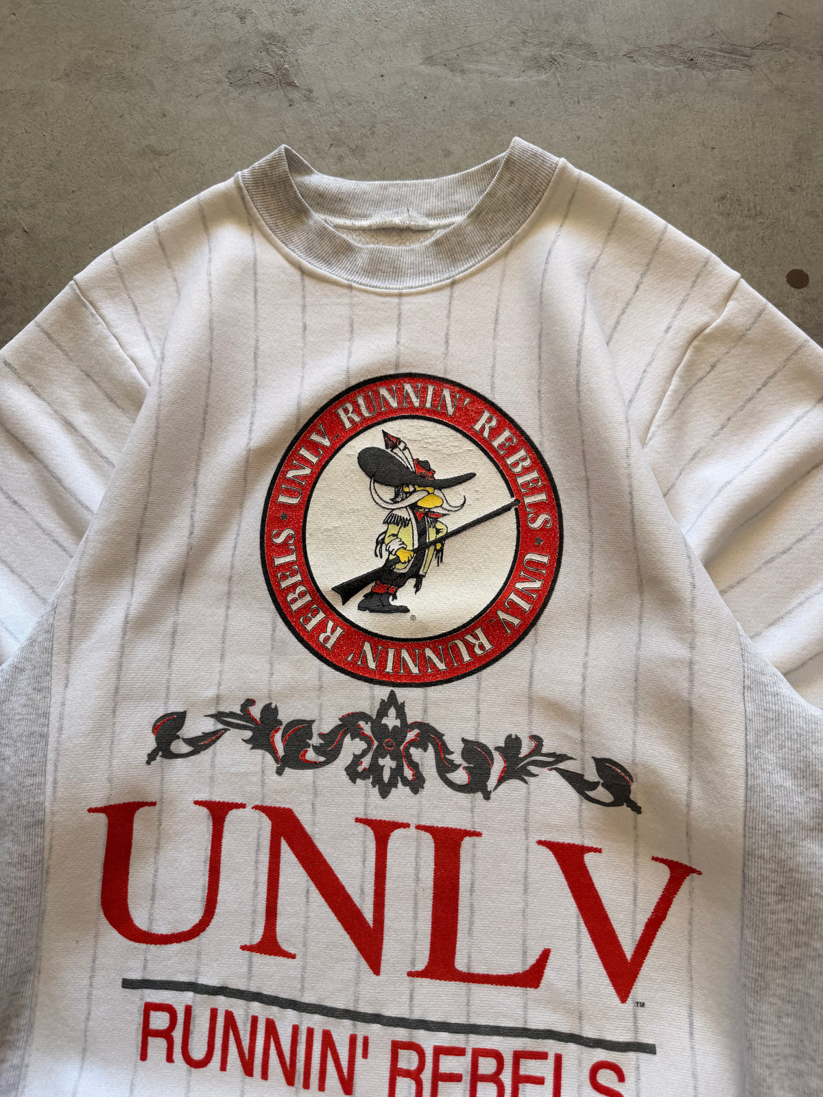 UNLV pinstriped crewneck - M