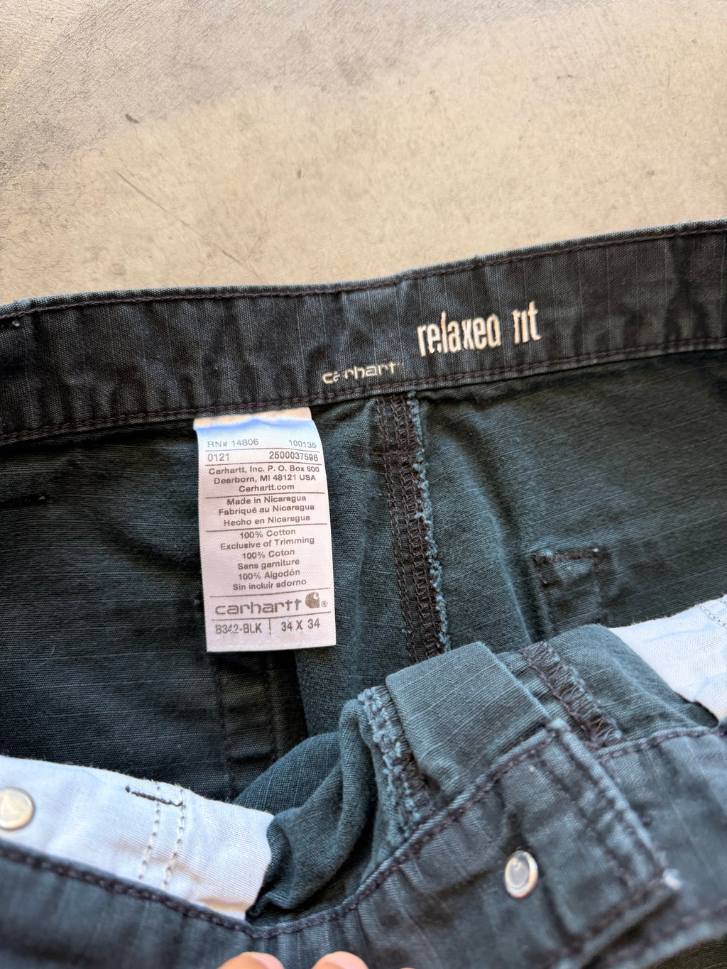 Carhartt black pants Sz 32