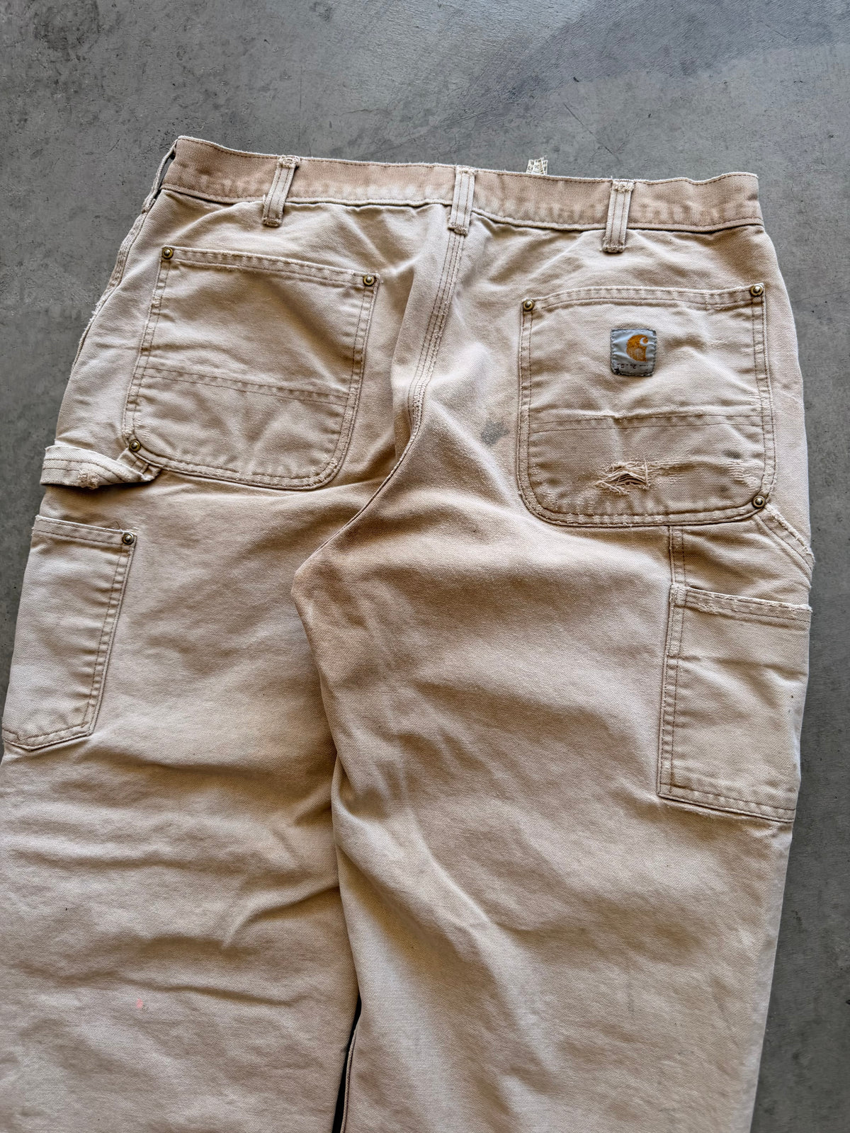 Carhartt tan distressed double knees Sz 36