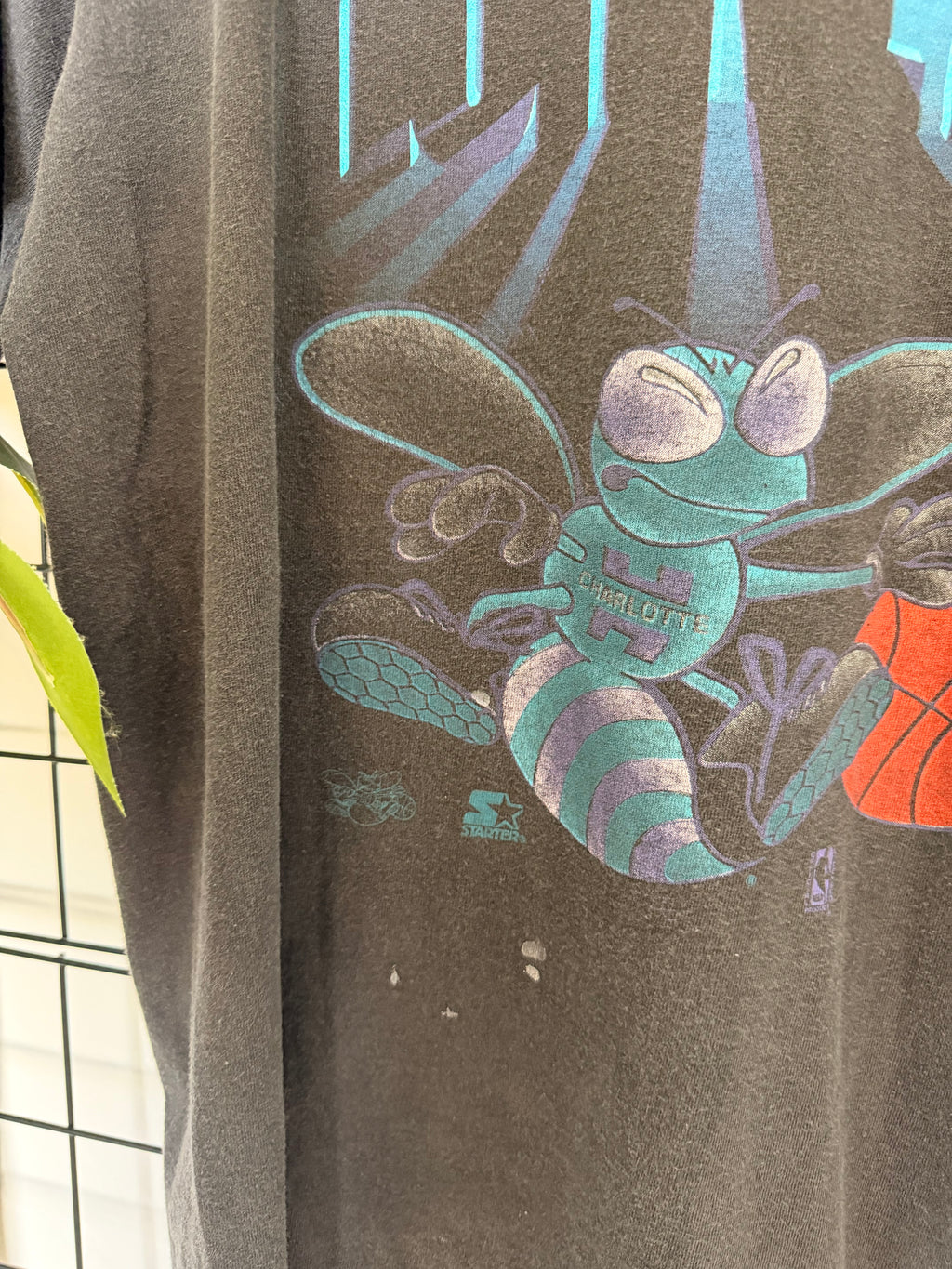 90s Charlotte Hornets Starter shadow tee - S