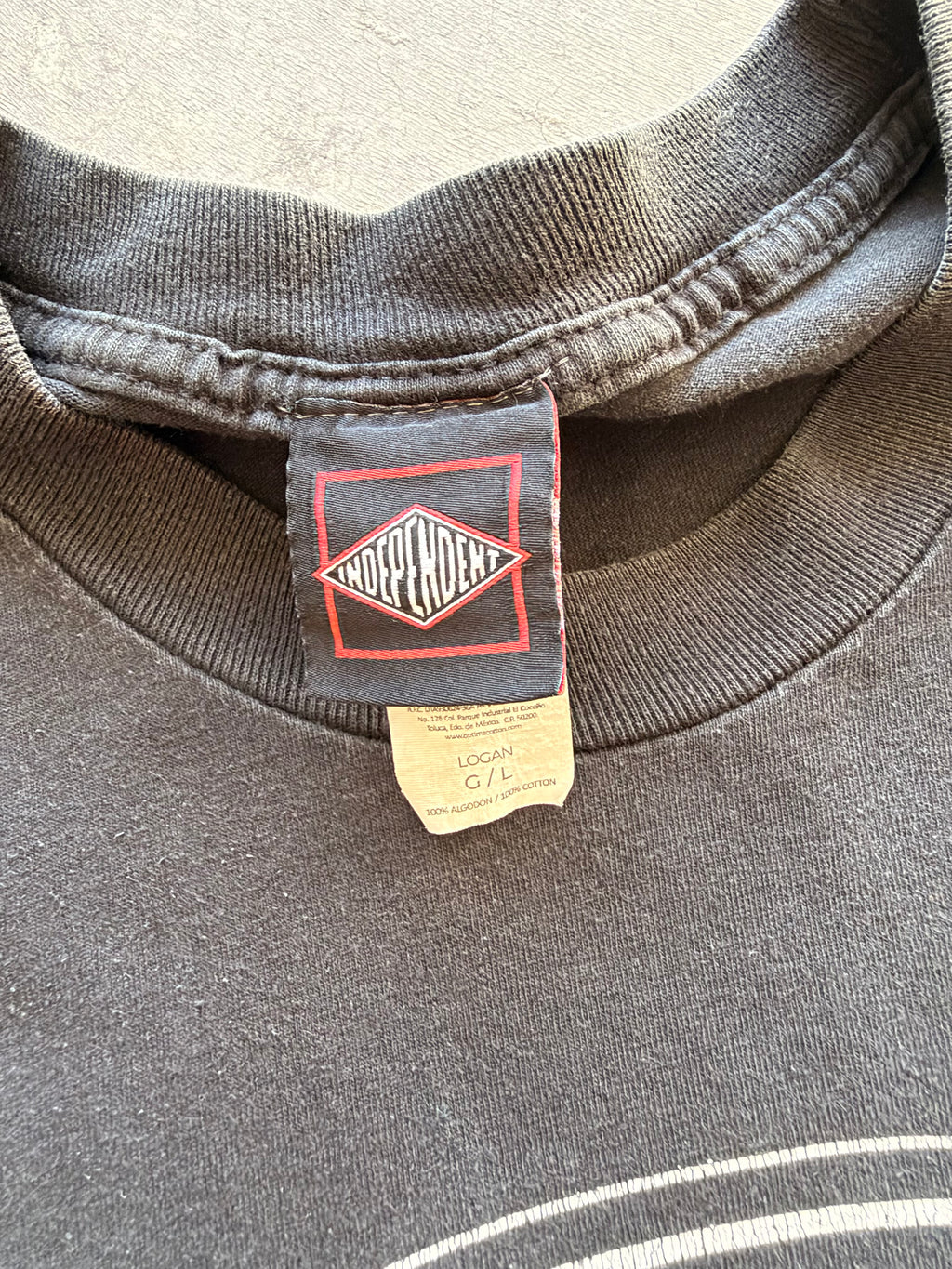 Independent black tee - L