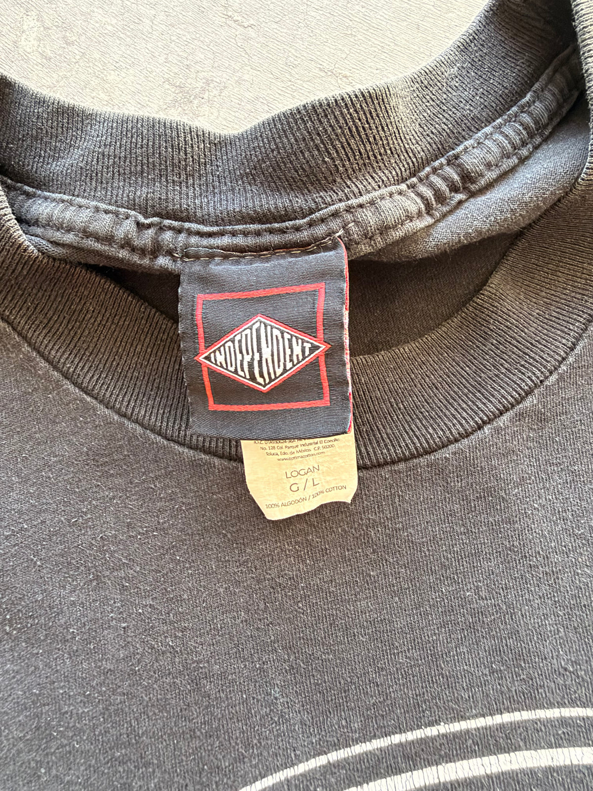 Independent black tee - L