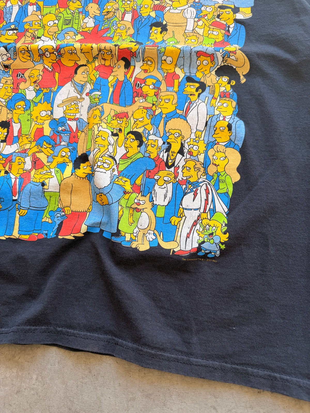 Simpsons whole cast tee - L