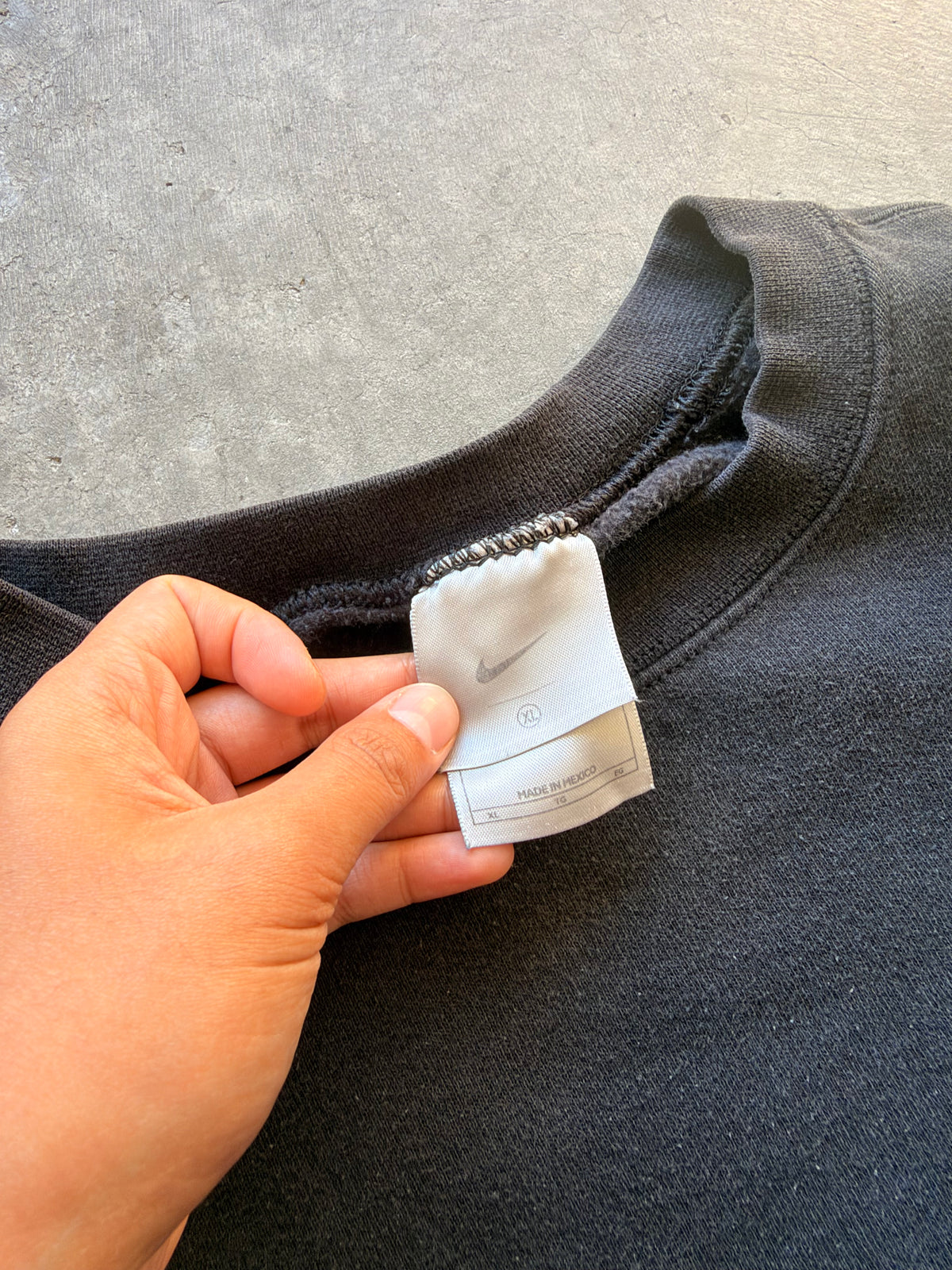 Nike black vintage crewneck - XL