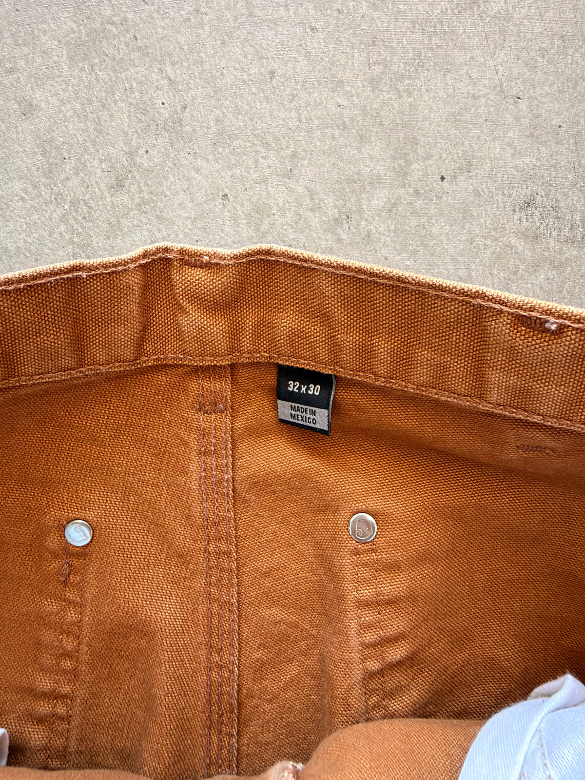 Tan Carhartt double knees 32x30