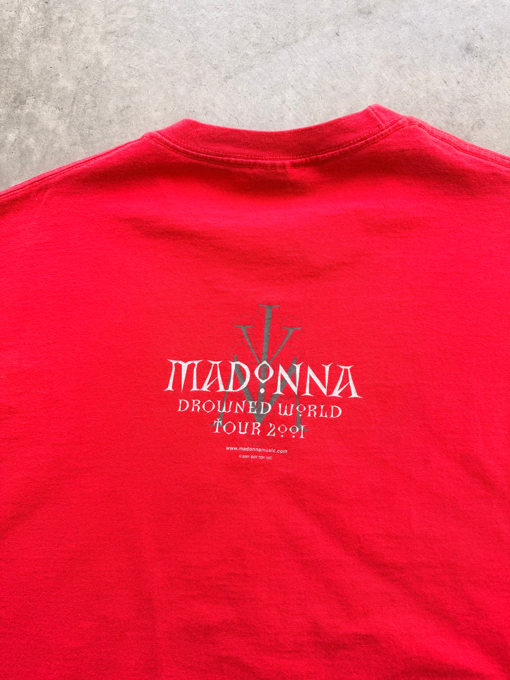 Madonna drowned world tour tee - L