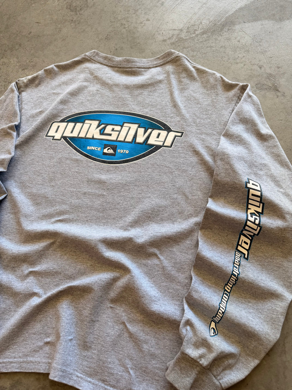 Quiksilver grey long sleeve - M