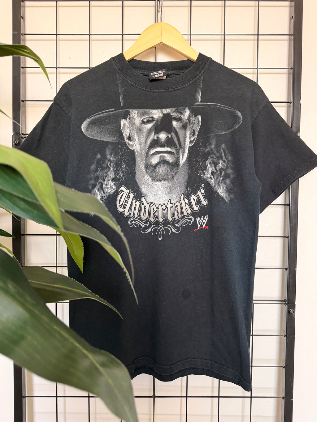 WWE Undertaker big face tee - M