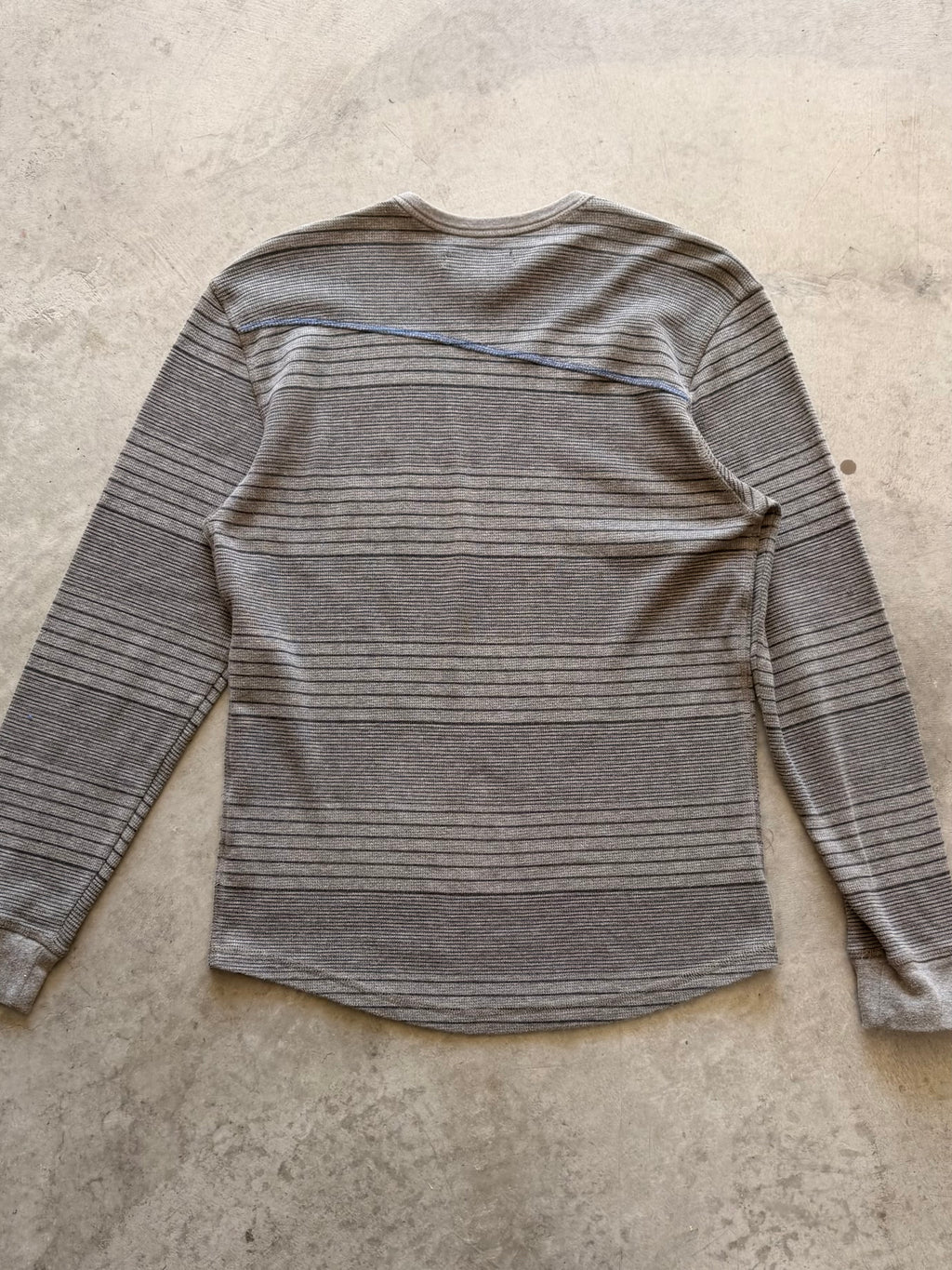 Volcom y2k grey thermal- M