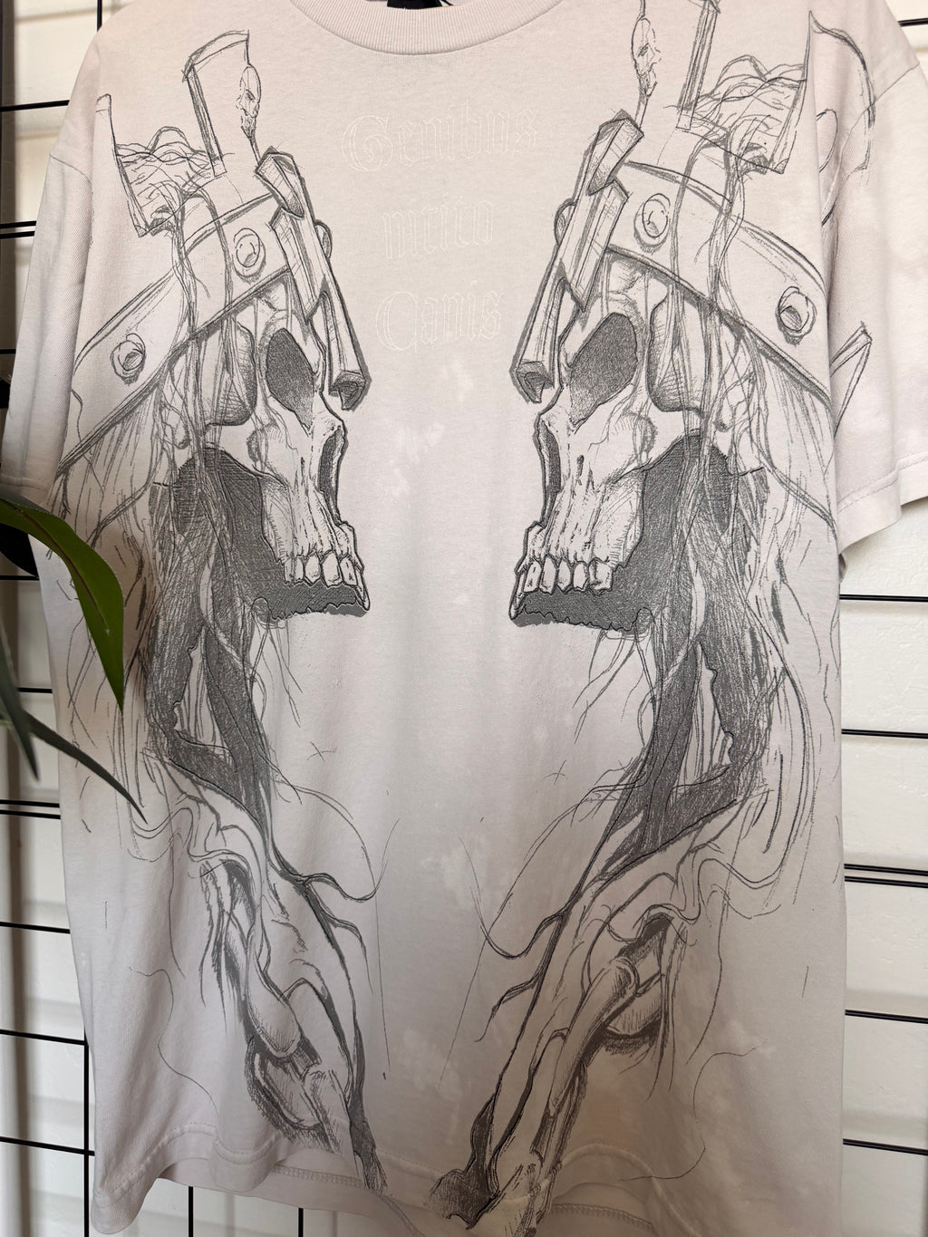 Triple H WWE AOP tee - L
