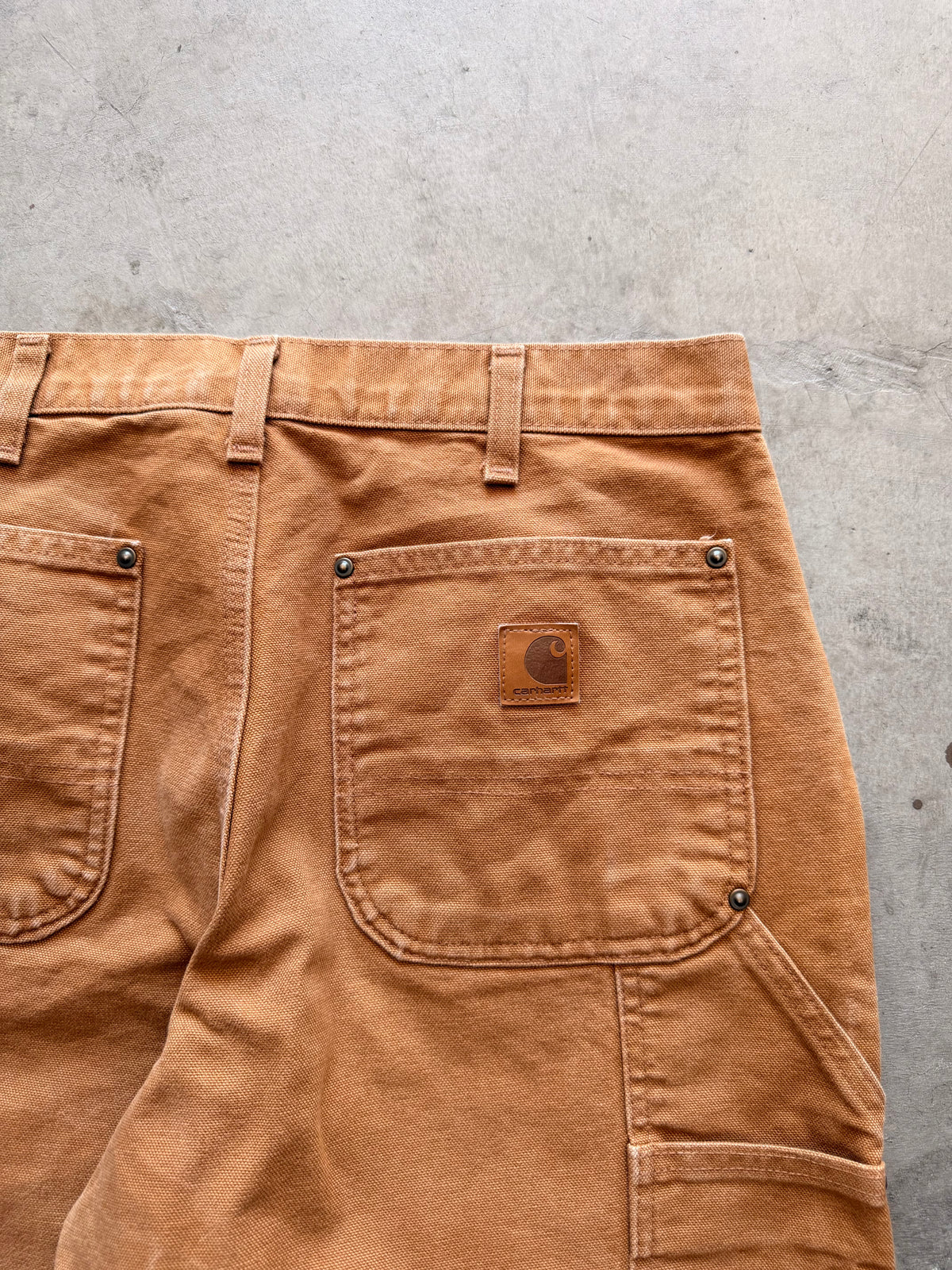 Tan Carhartt double knees 32x30