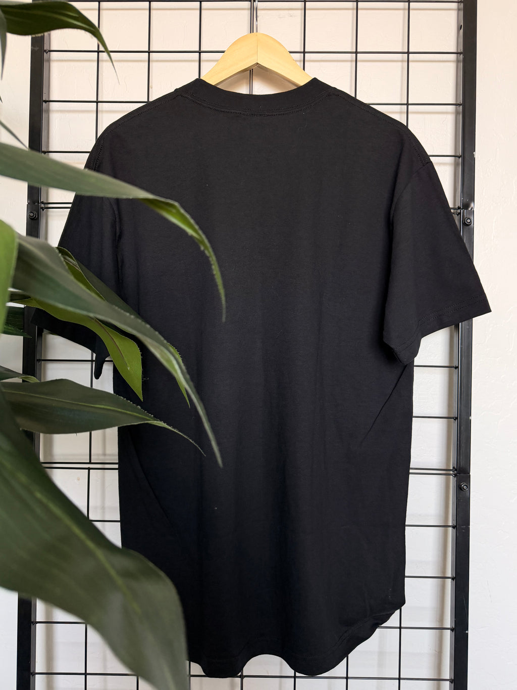 Spider-Man metallic logo black tee - L