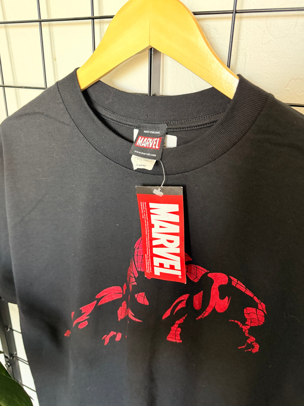 Spider-Man metallic logo black tee - L