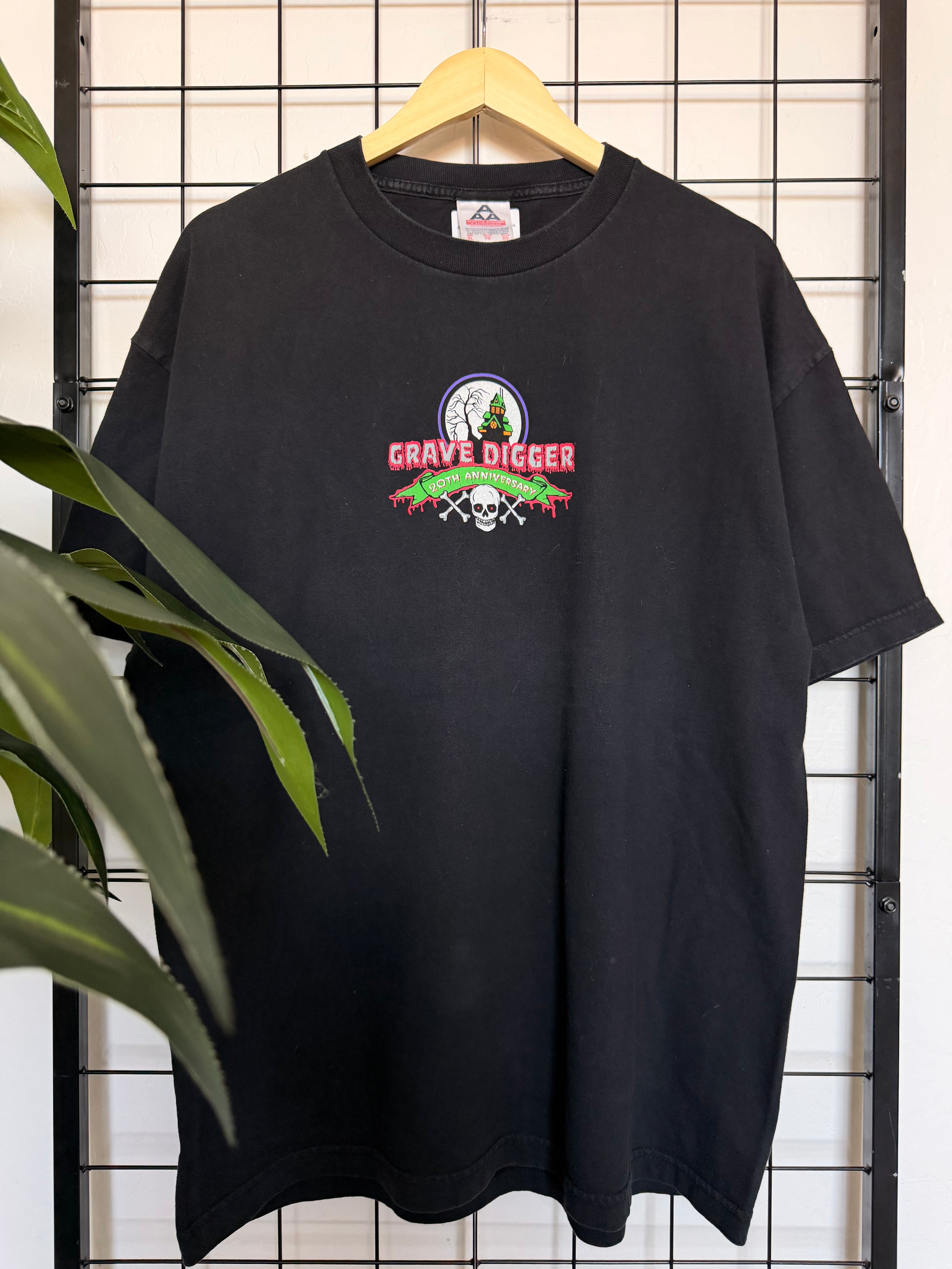 2002 Grave Digger 20th Anniversary tee - XL