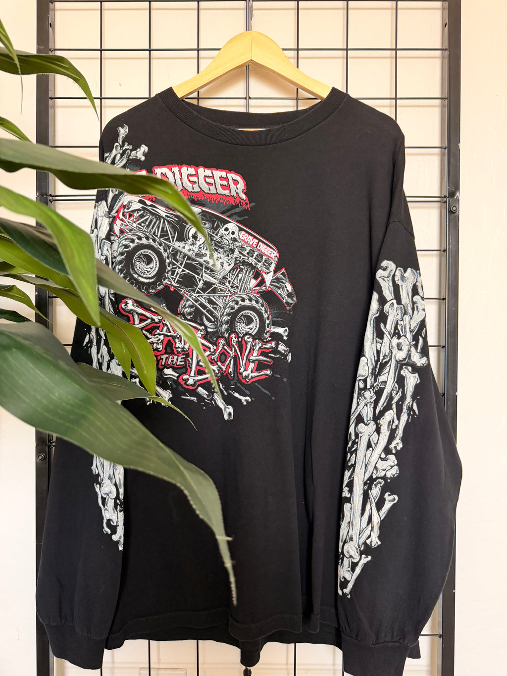 Bad to the bone Grave Digger long sleeve - 2XL