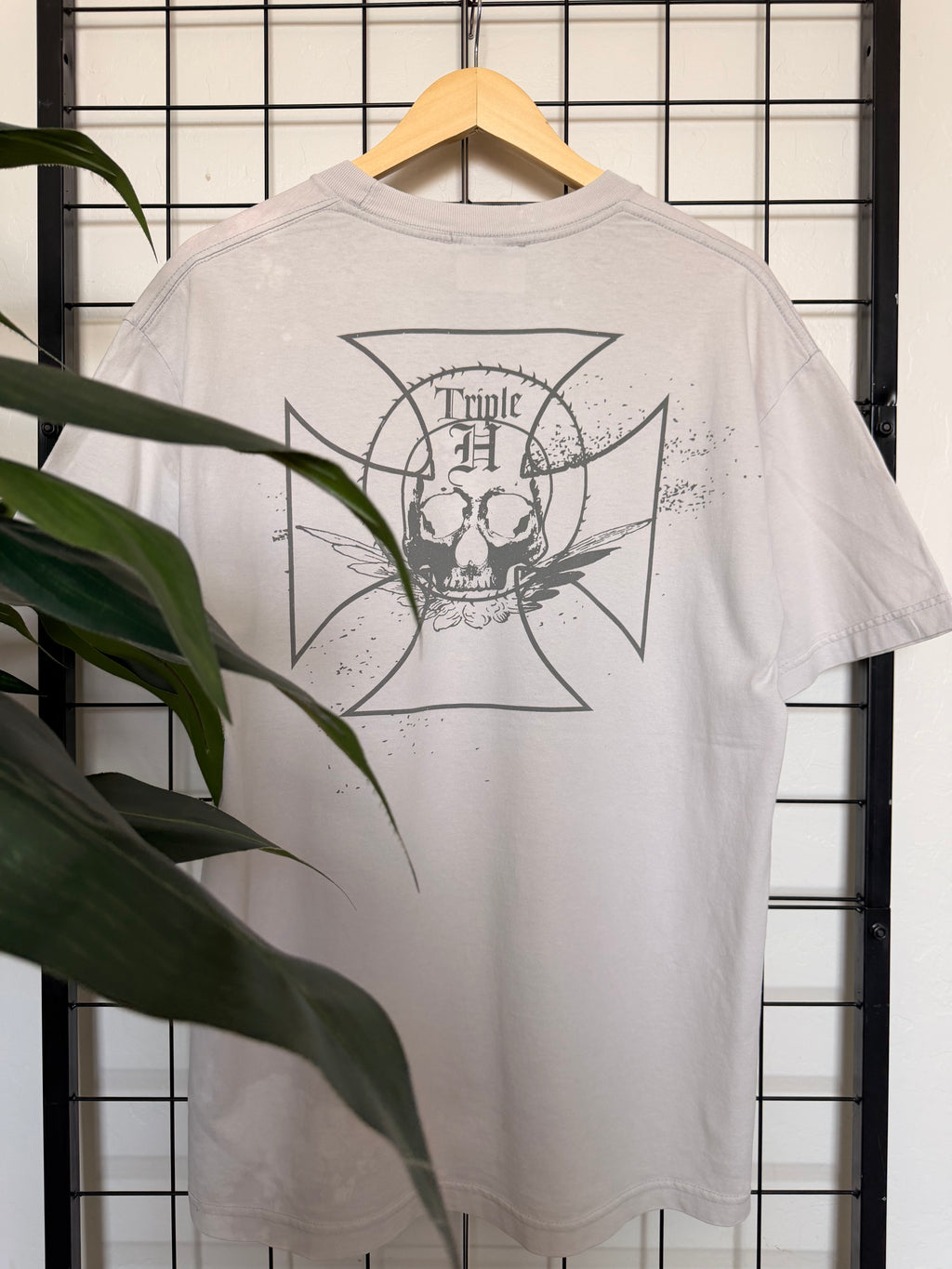 Triple H WWE AOP tee - L