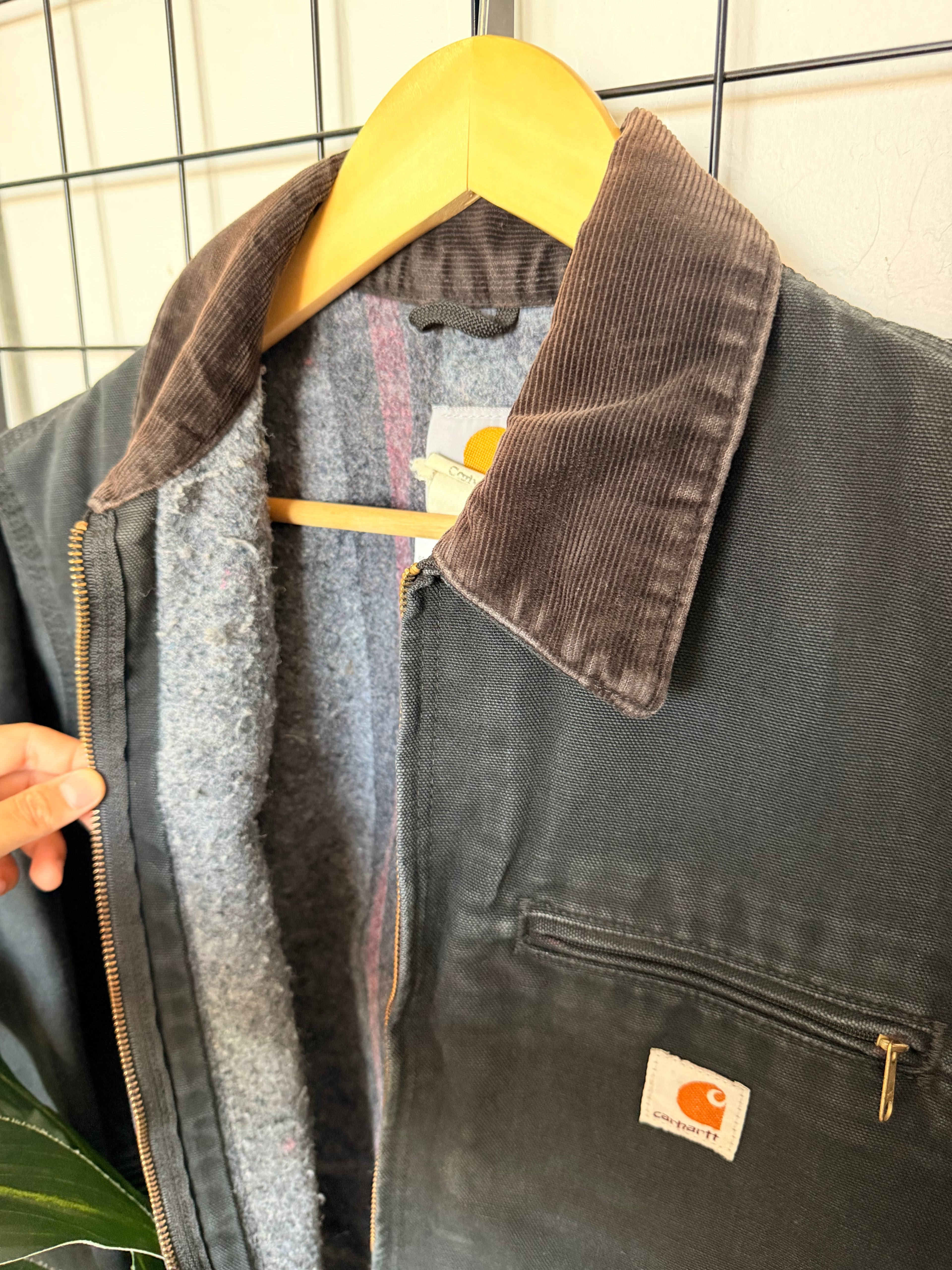 J001 Black Carhartt Detroit blanket lined jacket - M