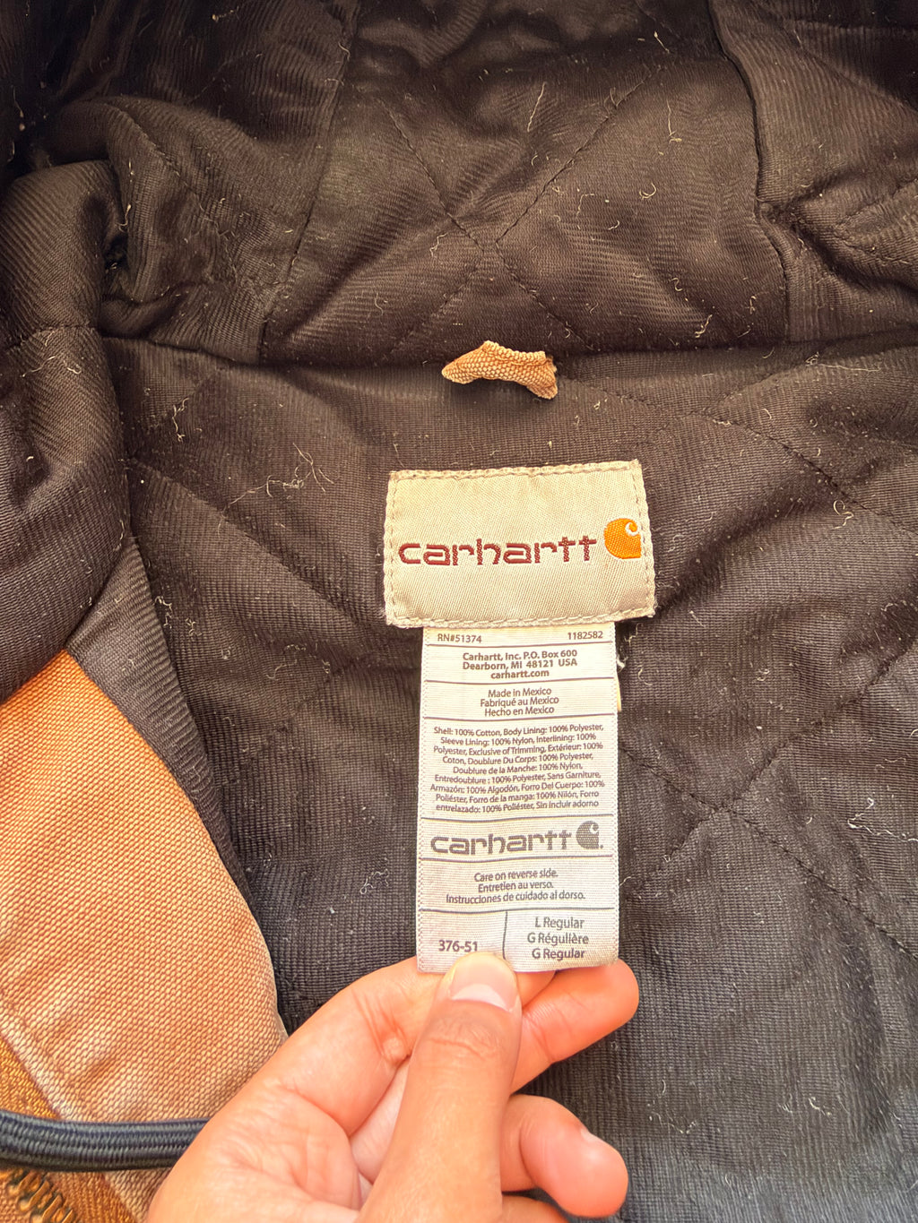 Tan distressed carhartt hooded jacket - L