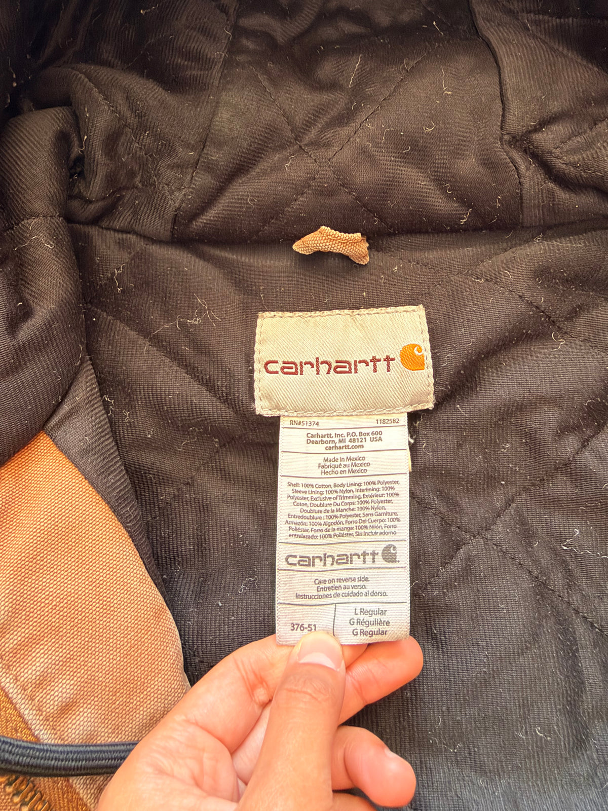 Tan distressed carhartt hooded jacket - L