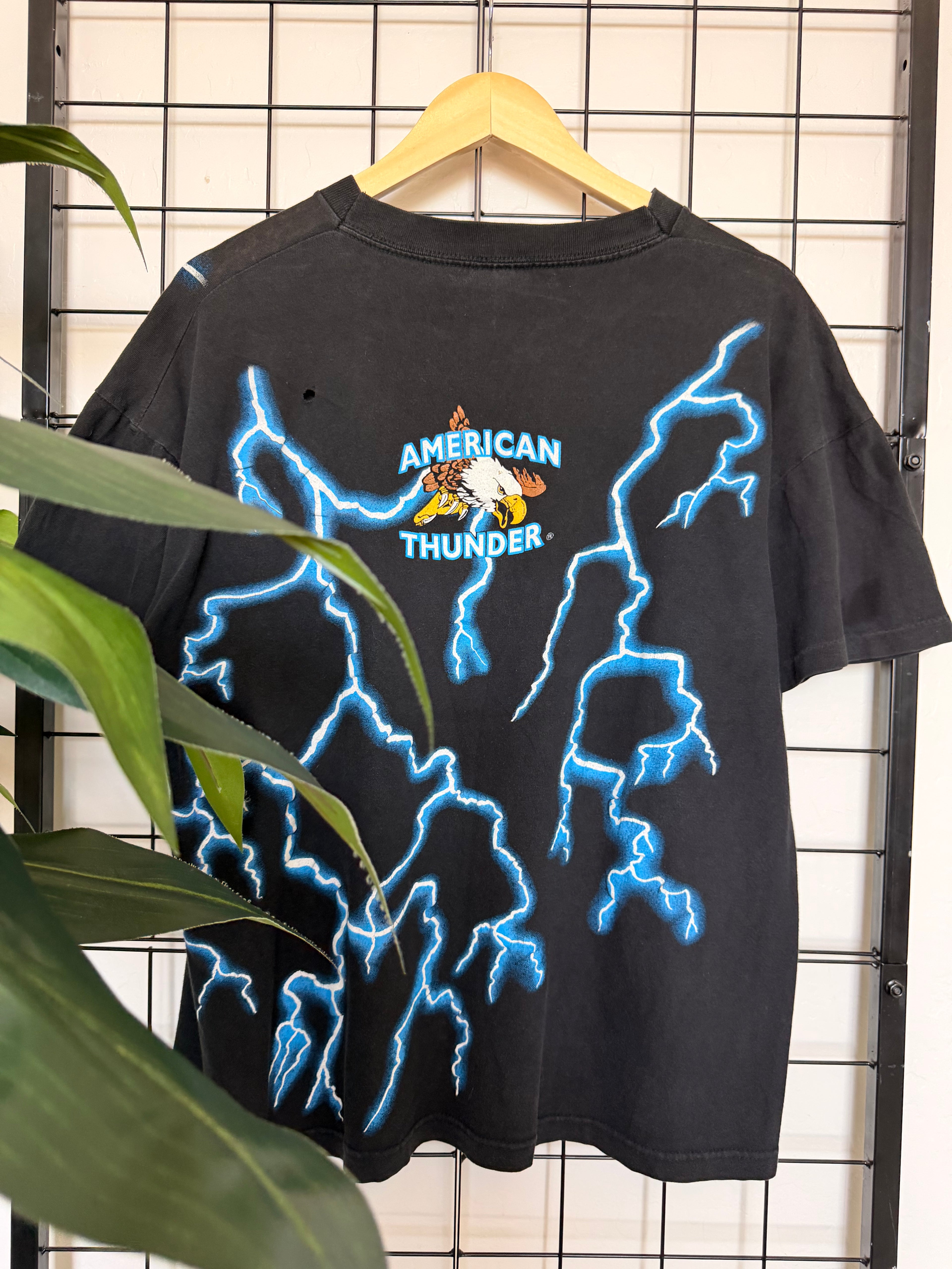 USA Thunder Native American and Wolf tee - L
