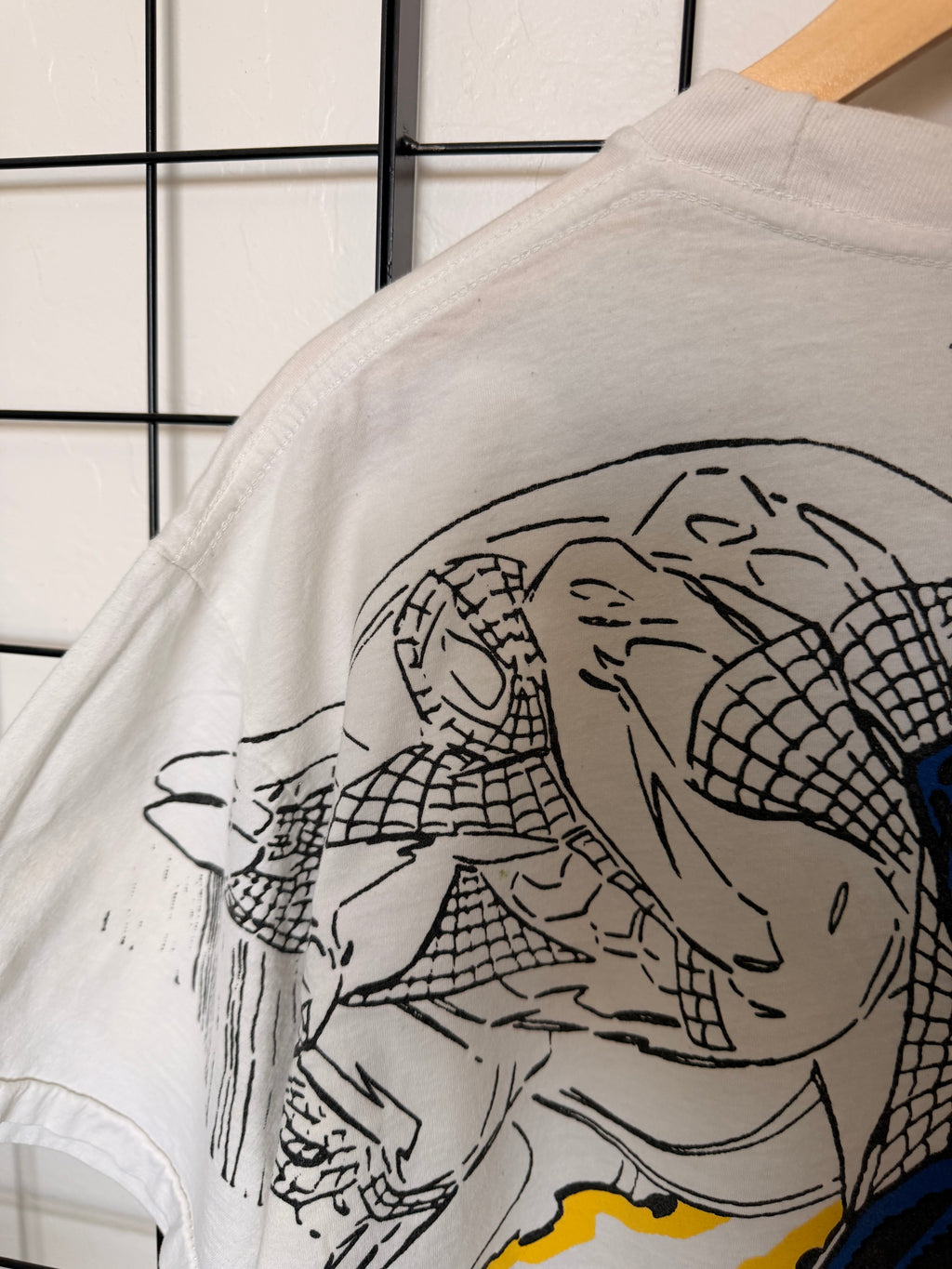Spidey senses giant AOP reprint tee - L